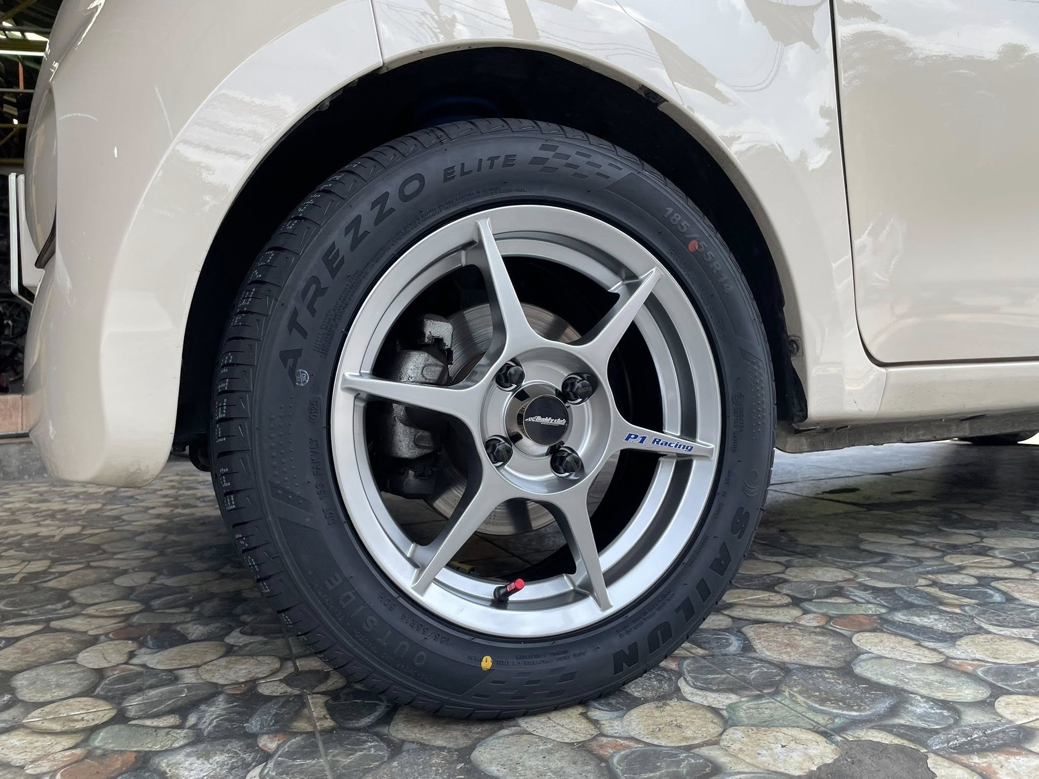 #รถไฟฟ้า_ #Volt_City_EV เลือกเปลี่ยนล้อเป็นขอบ 14 ลายยอดฮิต #P1 ขอบ14 14x5.5 ET38 4x100 #SSW204 #พร้อมยางสเปค #Sailun185/55R14