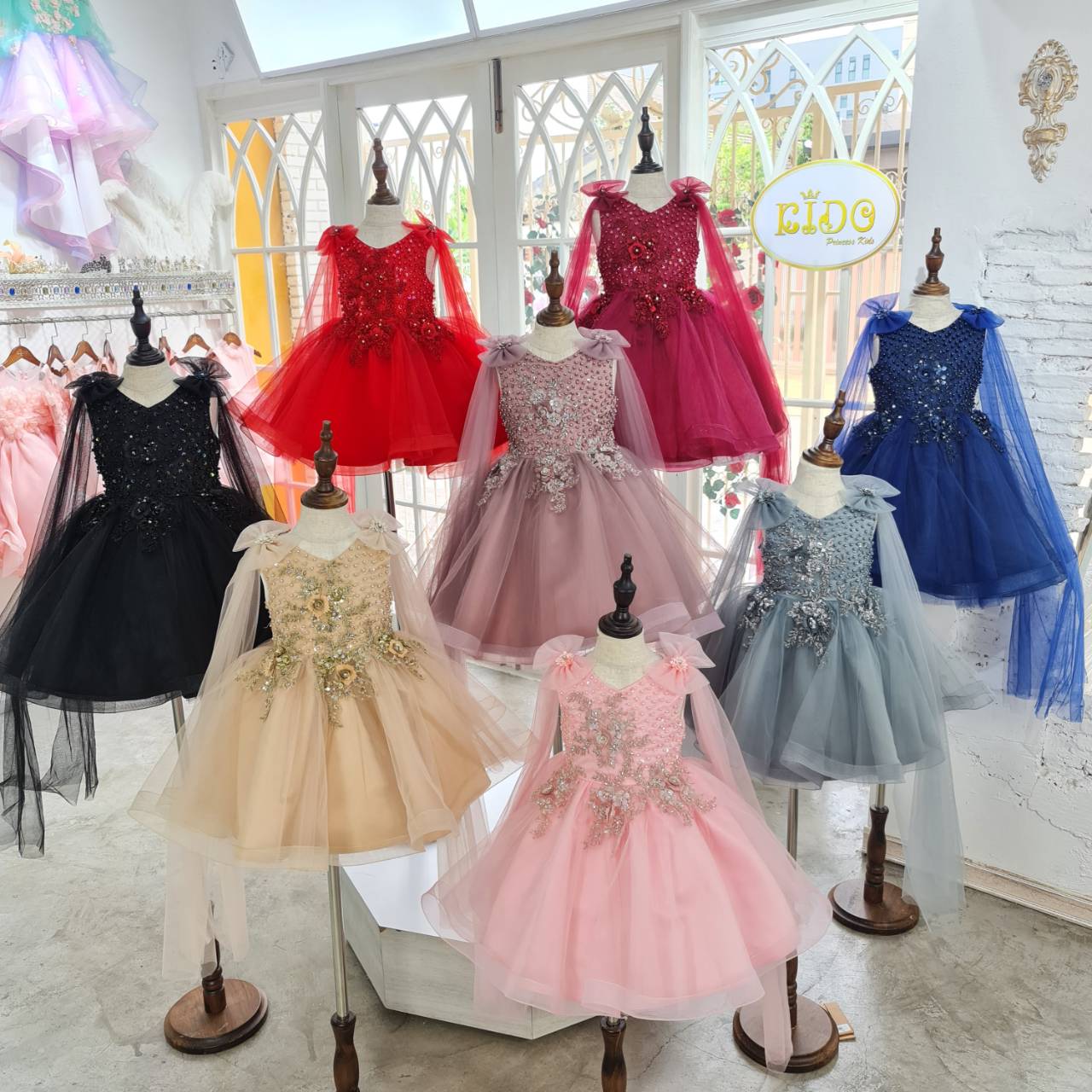 sชุดราตรีเด็ก***หน้าร้านอยู่รัชดา ลองได้ถ่ายรูปจากชุดจริง***N212สีแดงเข้ม สีเทา สีโอรส สีทอง กระโปรงสั้น