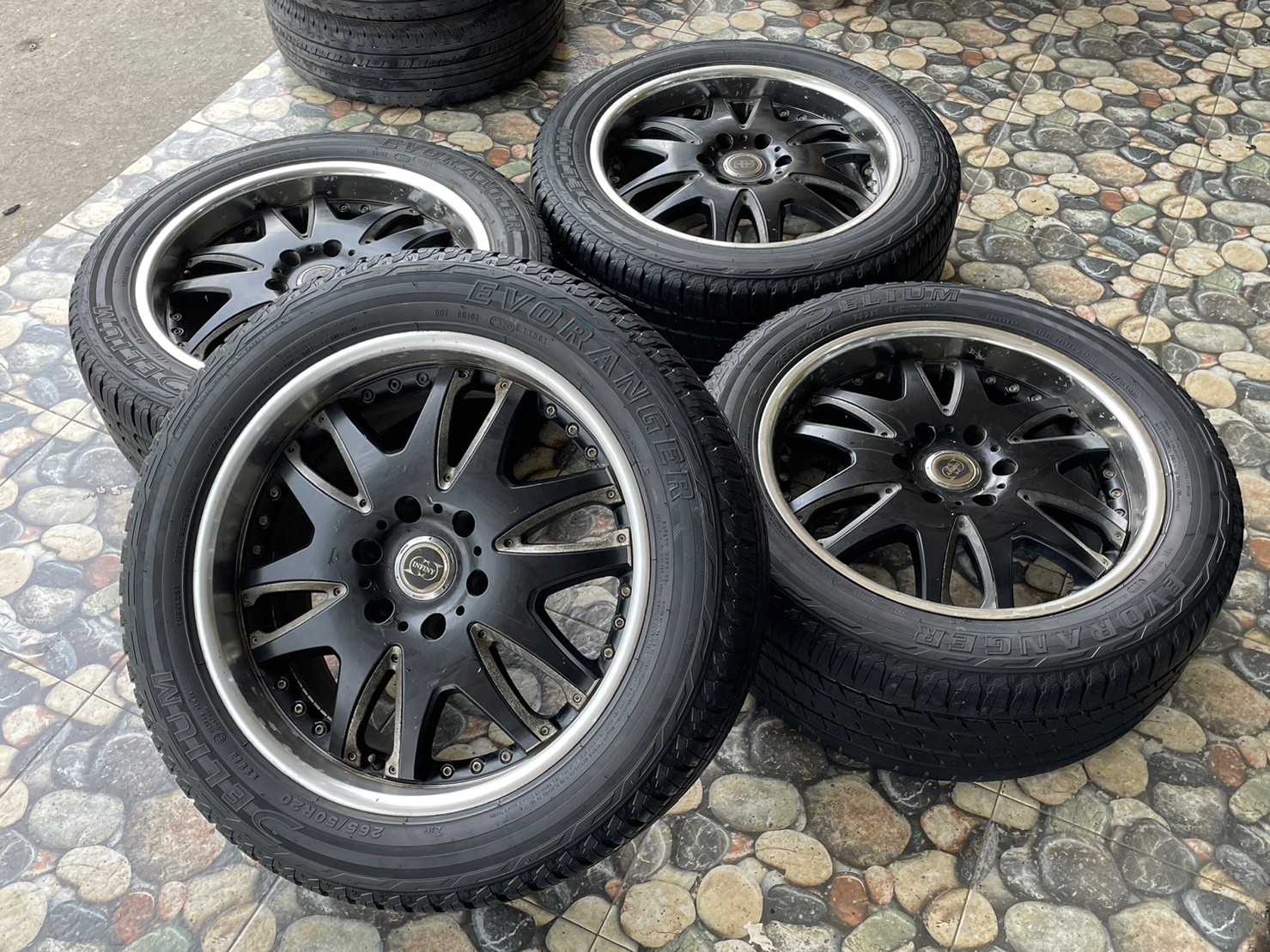 #ล้อแม็กซ์มือสองขอบ20 #Infinity 20x9 ET20 #6x139.7 สีดำขอบเงาพร้อมยาง 265/50R20 ยางปี20