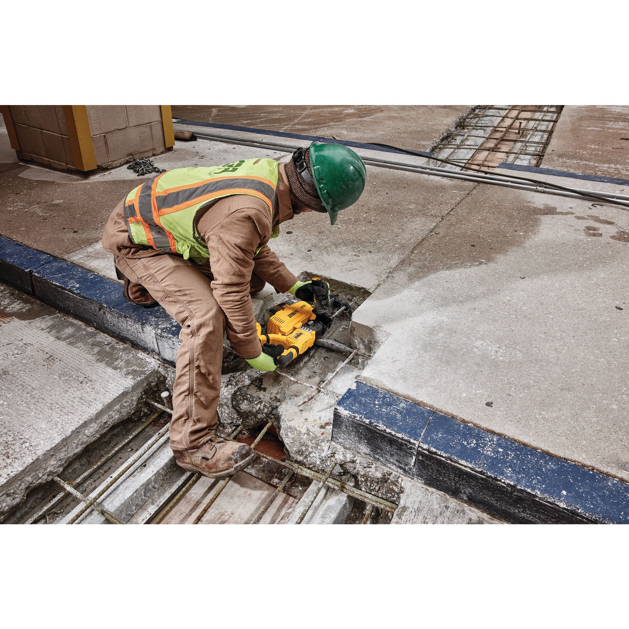 เครื่องดูดฝุ่นสำหรับสว่านโรตารี่ไร้สายรุ่น DCH263 รุ่น DWH205DH-KR DEWALT