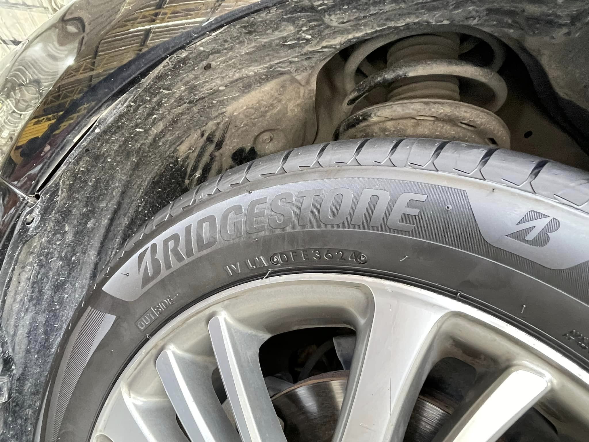🚘 #TOYOTA_CAMRY เปลี่ยนยาง #BRIDGESTONE_TURANZA6 #215/55R17