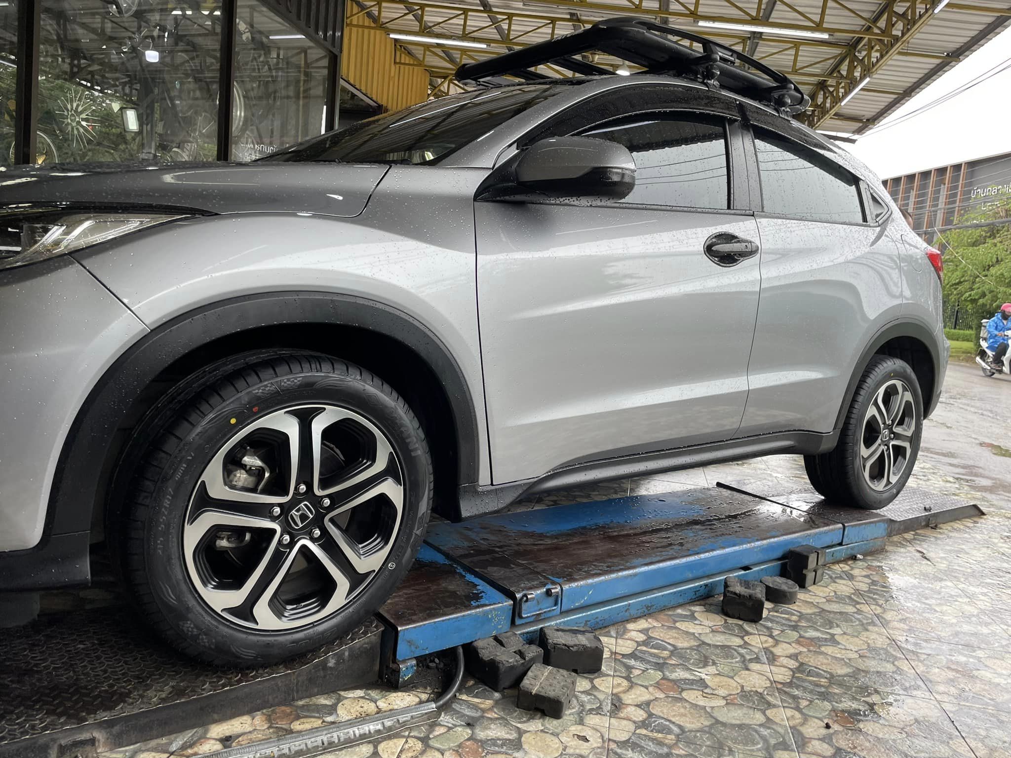 HONDA_HRV เปลี่ยนยาง #OTANI #KC2000 215/55R17