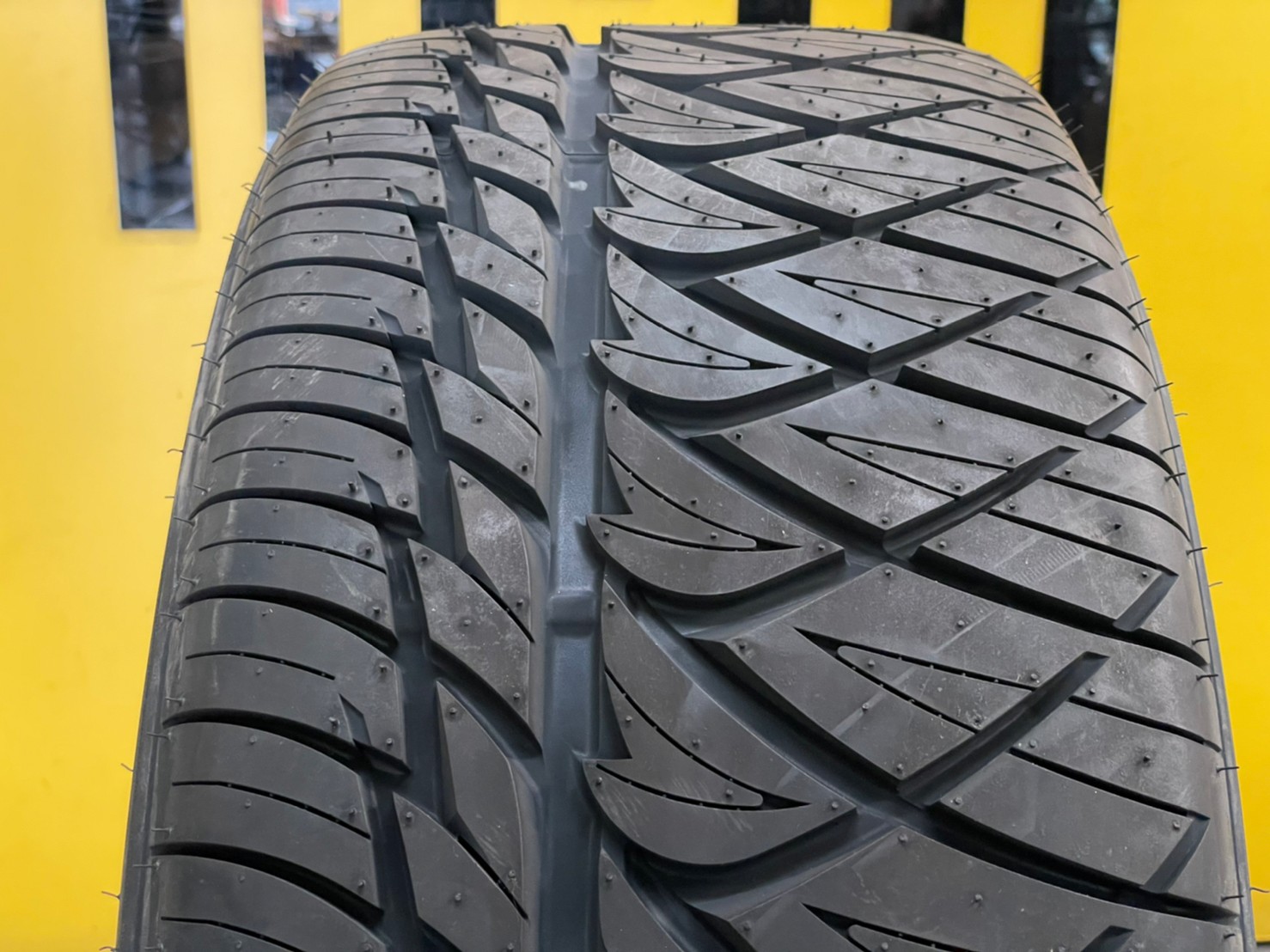 👉NITTO NT420SD 255/50R18ยางใหม่ปี2022🔥ราคาพิเศษ สินค้ามีจำนวนจำกัด