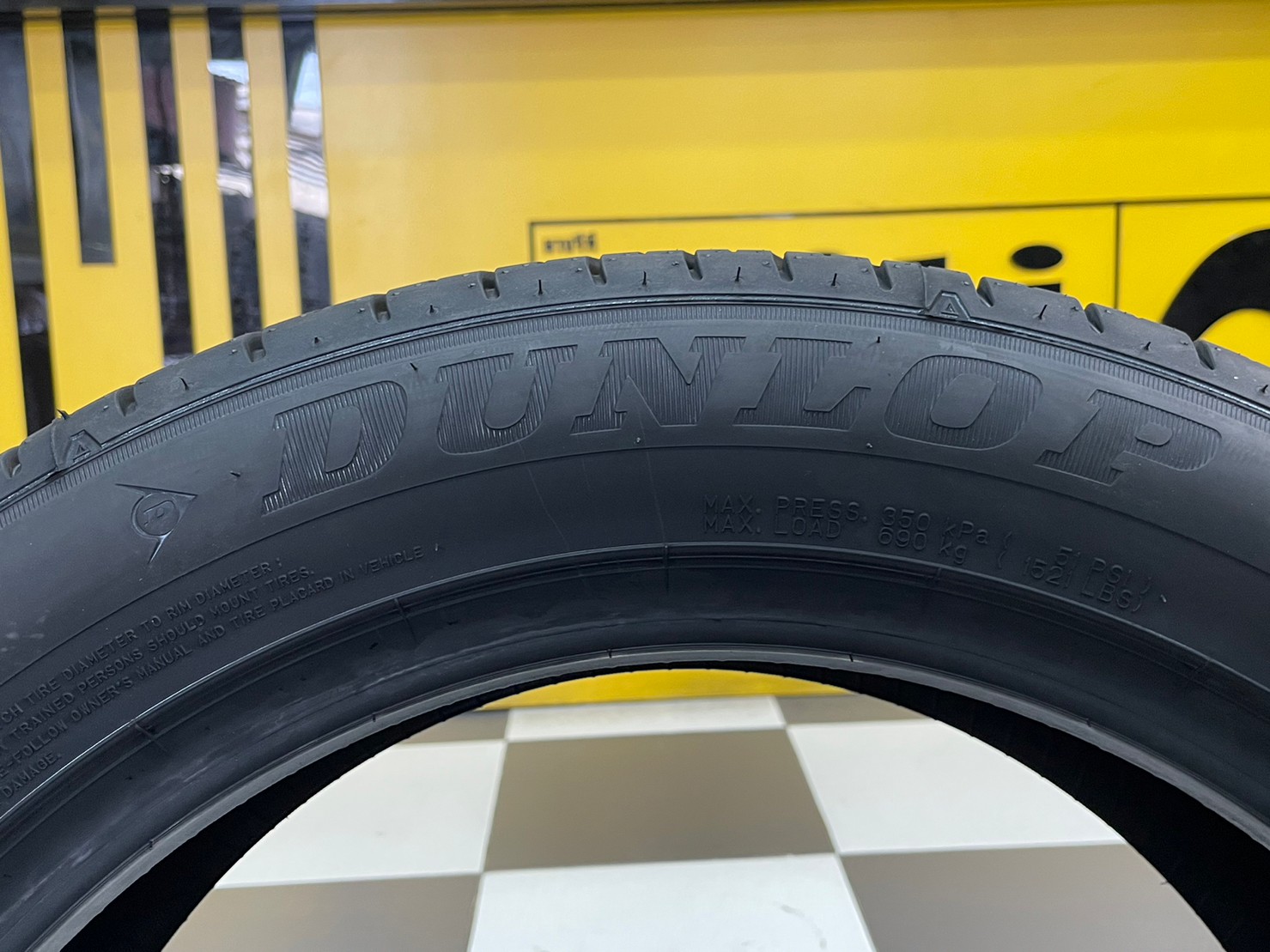 ยางใหม่ดันลอป DUNLOP SP SPORT FM800 215/55R18 ยางใหม่ปี2023