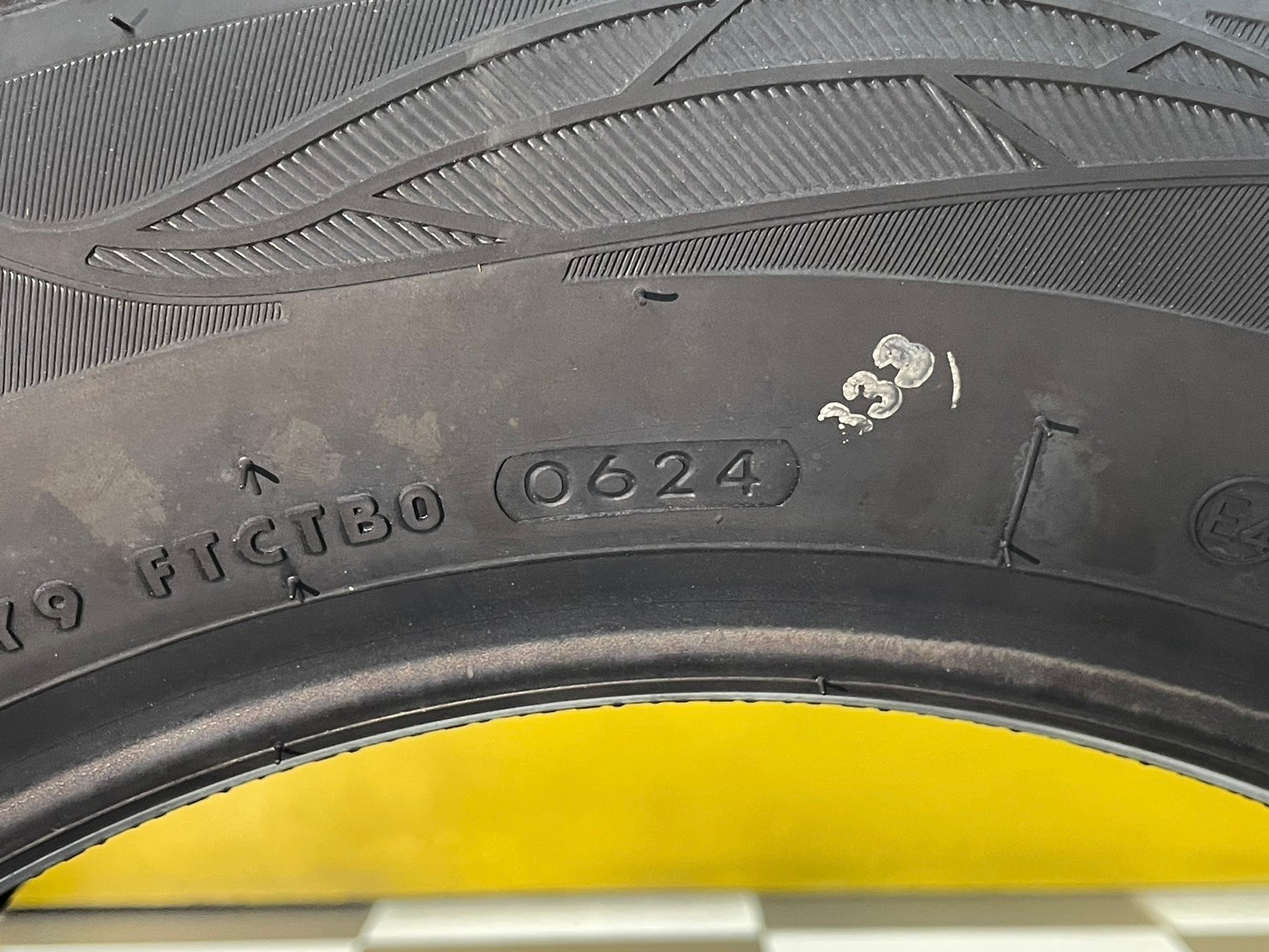 GT RADAIL CHAMPIRO ECOTEC 215/60R16 ยางใหม่ปี2024