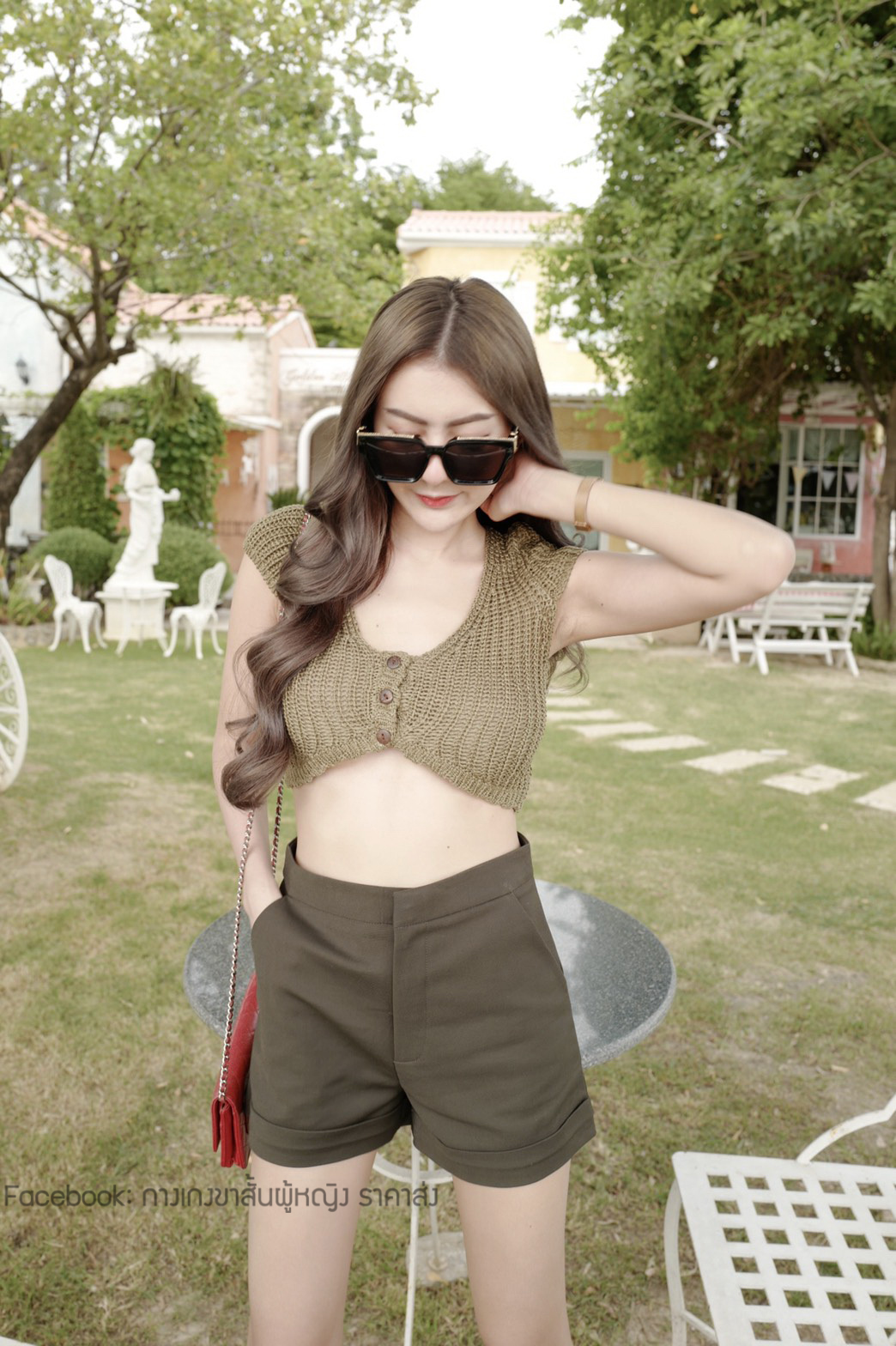 กางเกงขาสั้นเอวสูง ซิปหน้า ตะขอหน้า ปลายขาพับ ผ้าดับเบิ้ล สวยมาก เก็บพุงอย่างเนียน สาว ๆ ใส่แล้วทรงสวย น่ารัก