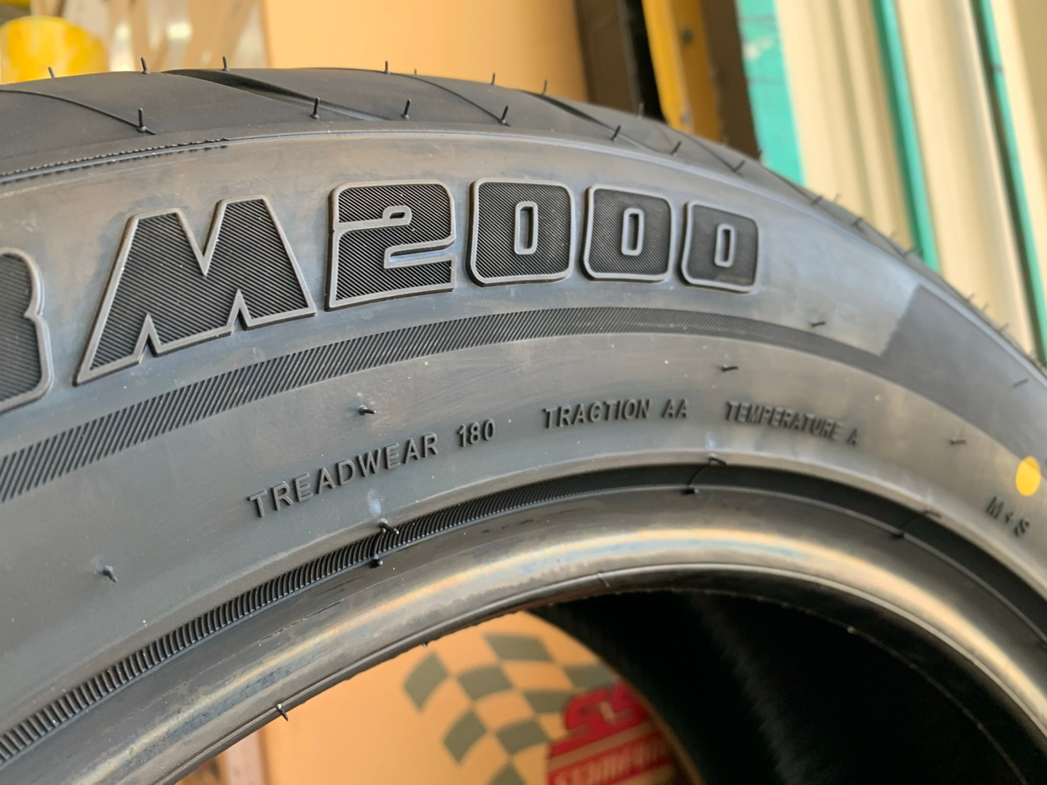 โดนใจสายซิ่ง ยางลายใหม่ นุ่มหนึบ OTANI BM2000 255/50R18 ราคาพิเศษพร้อมติดตั้งฟรี สนใจสอบถามเพิ่มเติมได้ค่ะ
