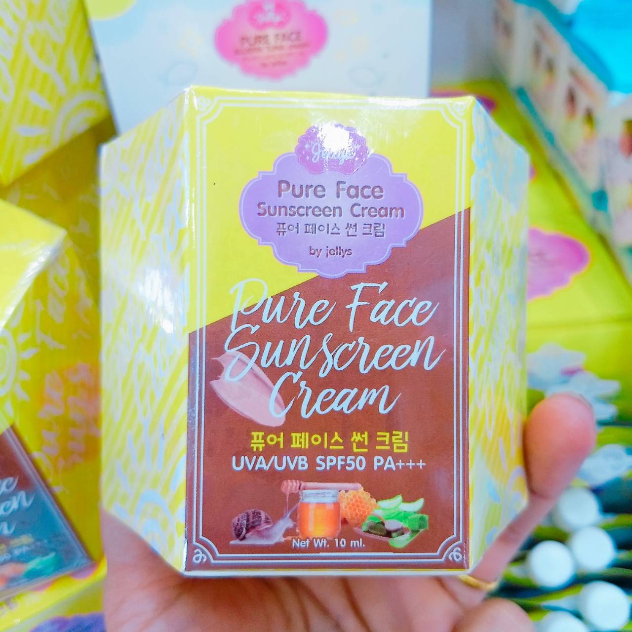Pure face sunscreen cream