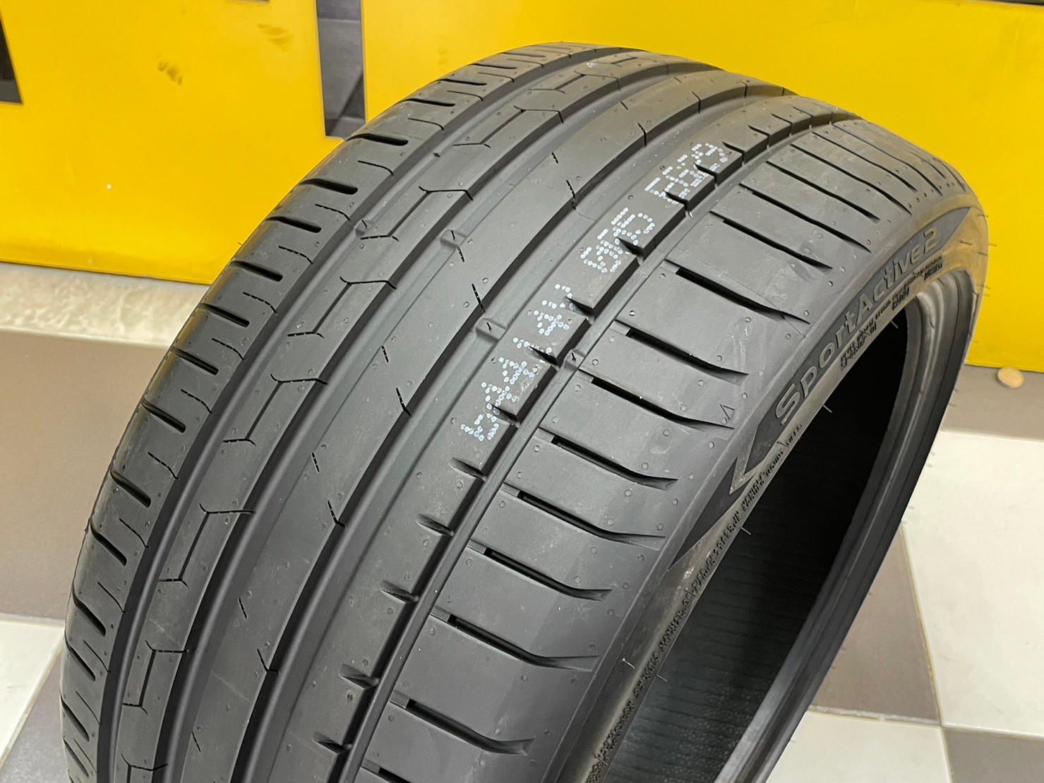 ยางใหม่GT Sport Active2 ขนาดยาง 255/35R18 ยางใหม่ปี2023