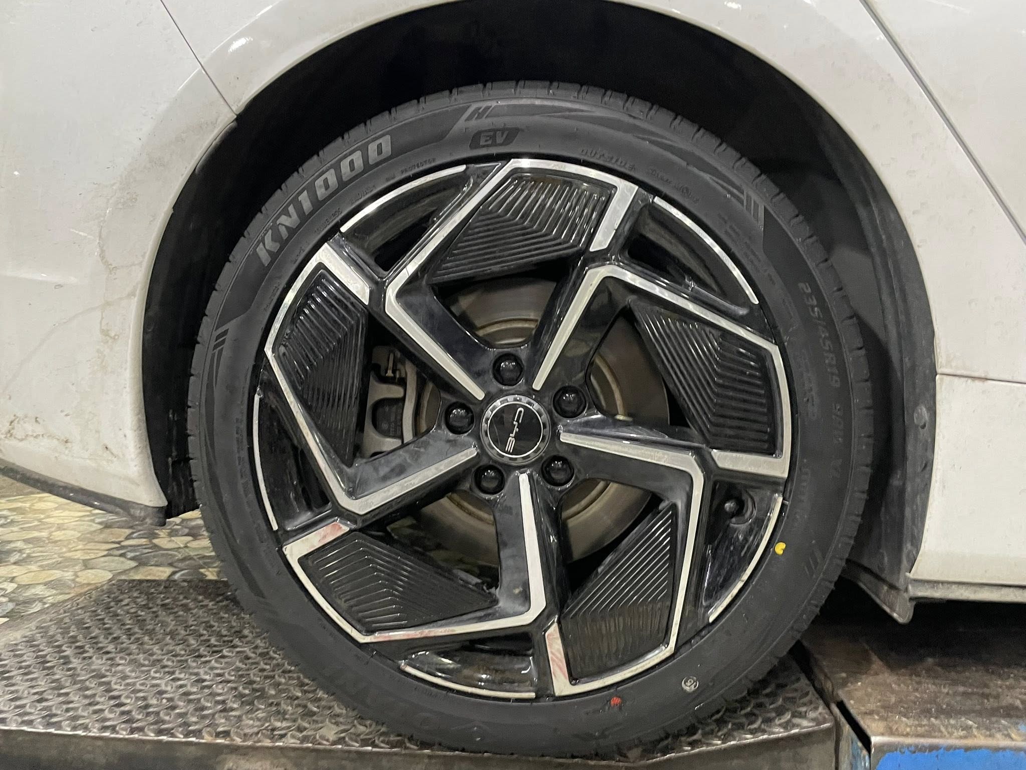 BYD_SEAL🚘 เปลี่ยนยาง 🛞🐘#OTANI_KN1000_235/45R19 🛞 #รถไฟฟ้า100%