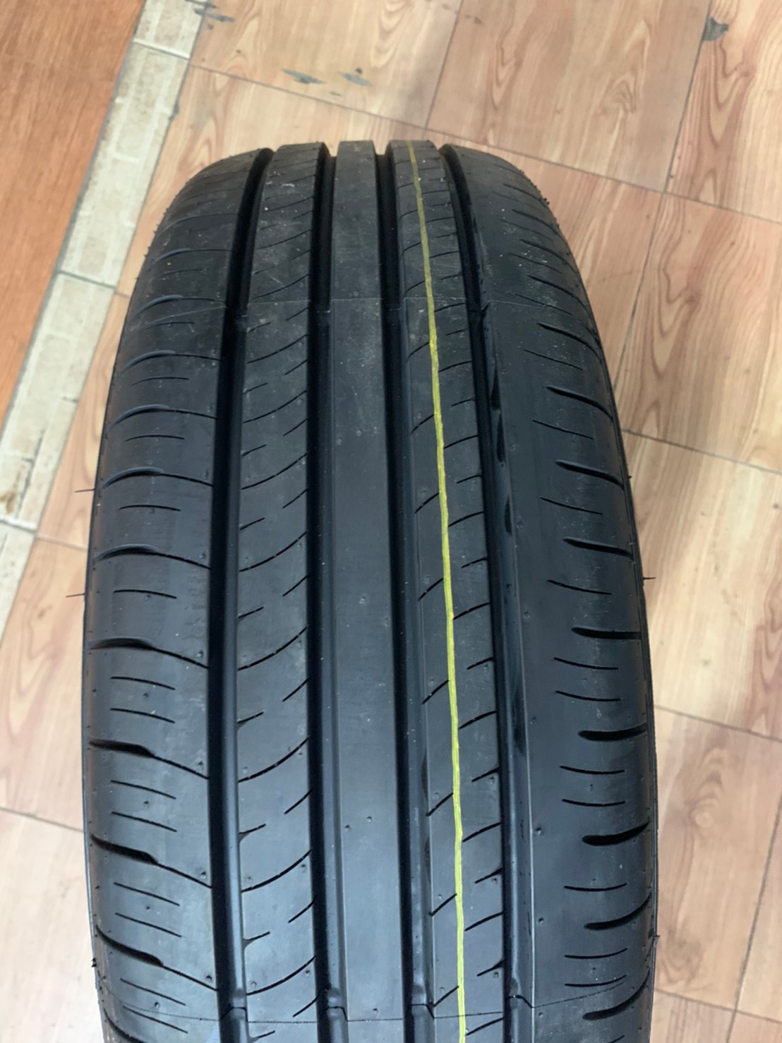 ยางใหม่ปี2021 215/60R17 Dunlop EnasaveEC300+ ยางไทยคุณภาพดี