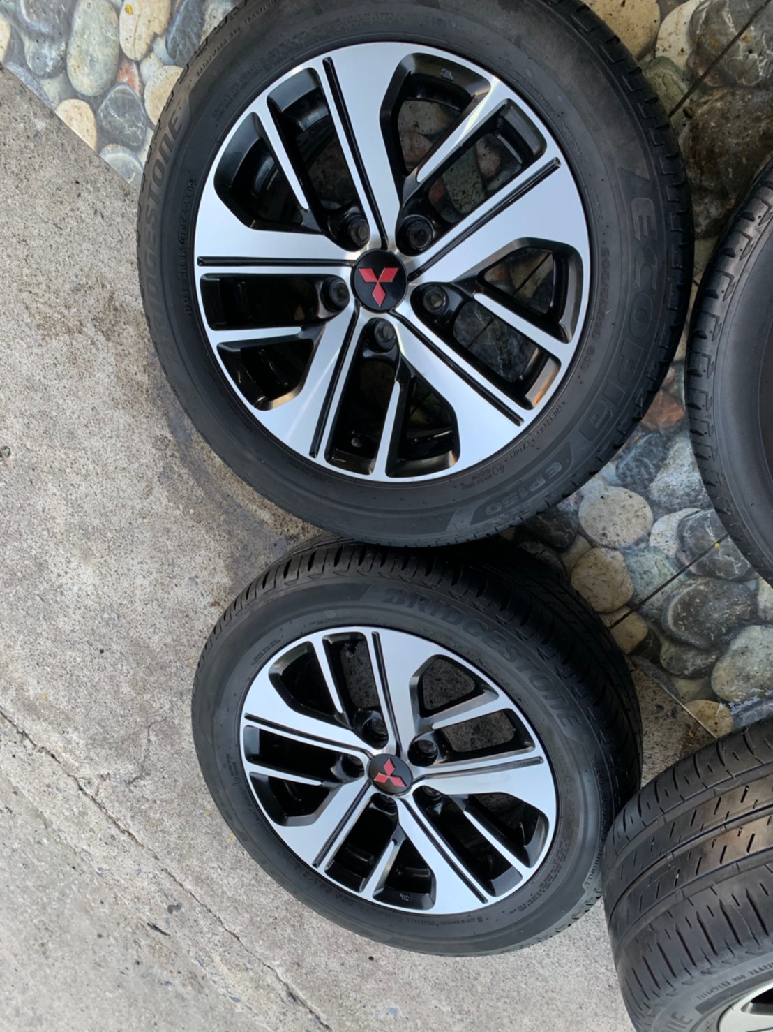ล้อแม็กขอบ16 Mitsubishi Xpander 5รู114 พร้อมยาง Bridgestone พร้อมติดตั้งฟรี