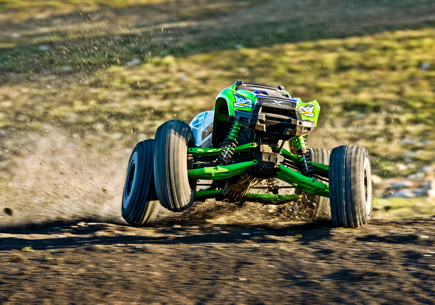 7895G Suspension kit, X-Maxx® WideMaxx®, green (includes front & rear suspension arms, front toe links, driveshafts, shock springs)