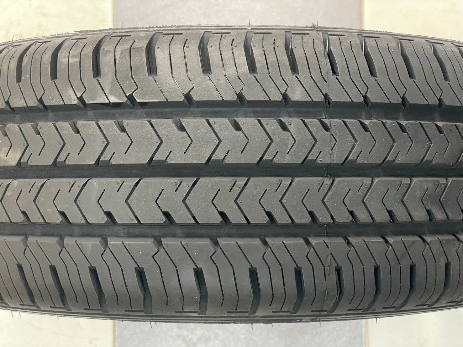 ยางใหม่ GOODRIDE SC326 215/70R15 ยางใหม่ปี2024 (ยางโปรโมชั่นสินค้ามีจำนวนจำกัด)