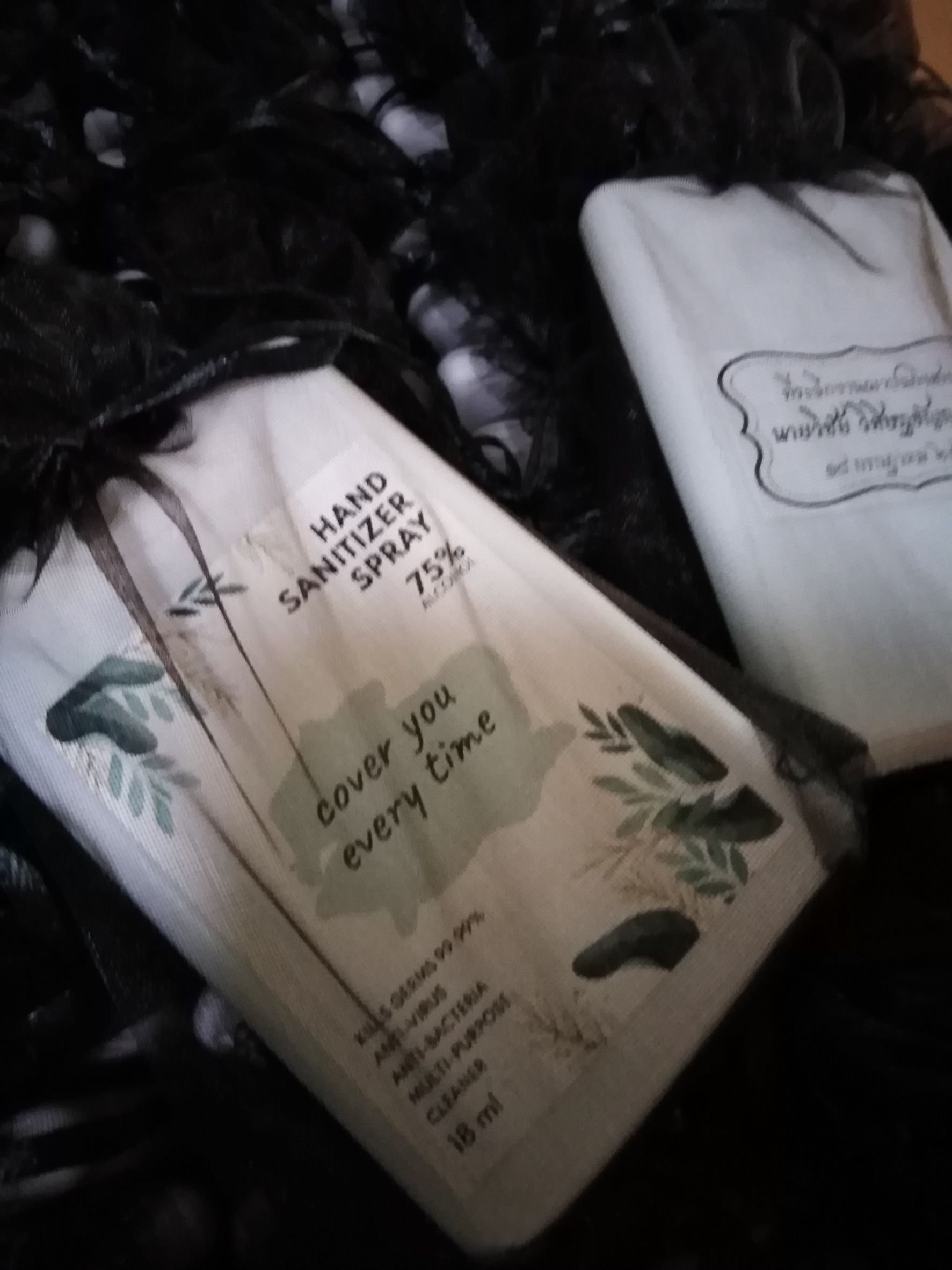 สเปรย์การ์ดแอลกอฮอล์พกพา 20 มล. ลายกรีนวินเทจ ใส่ถุงผ้าแก้ว