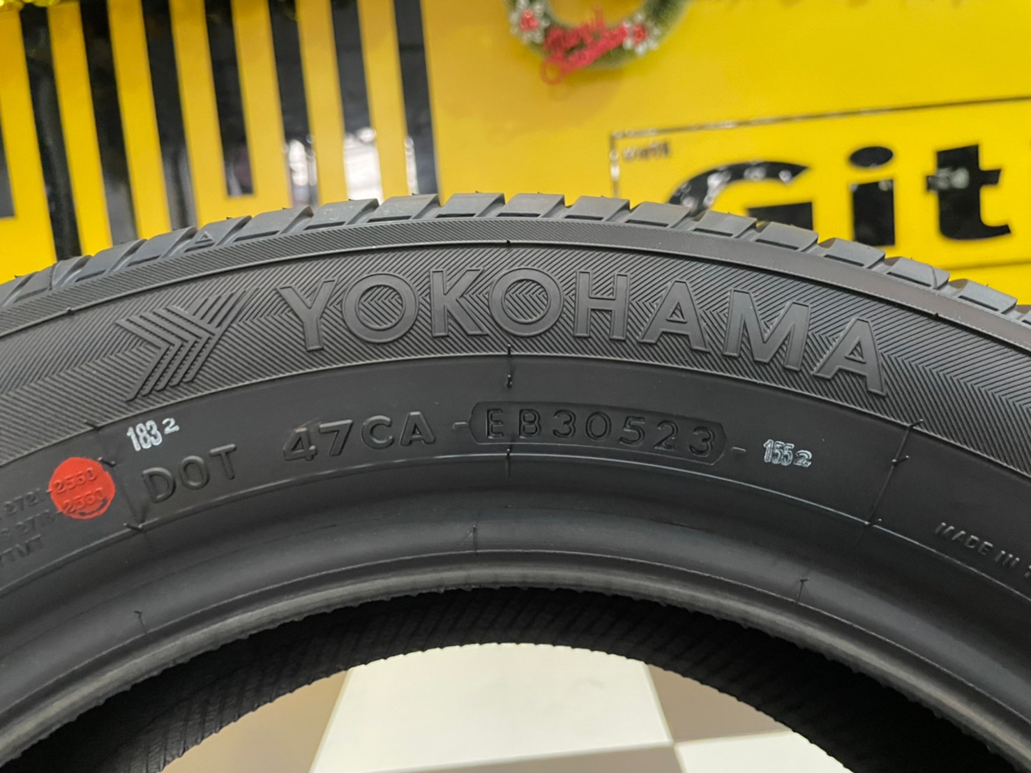 YOKOHAMA E70 185/60R15 ยางใหม่ปี2023