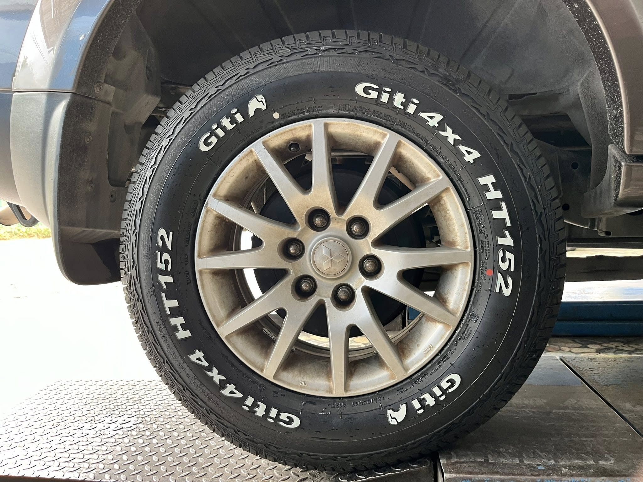 MITSUBISHI_PajeroSport 🛞🐘#GITI_4x4HT152_265/65R17