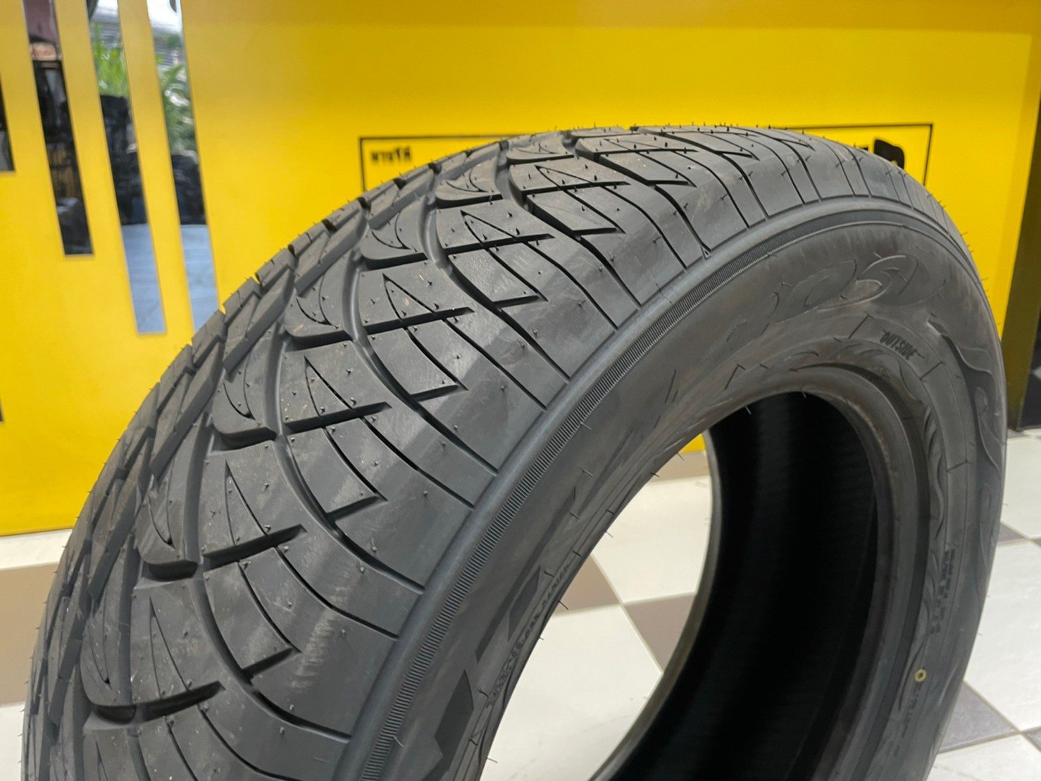 NITTO NT420SD 265/60R18 ยางลายซิ่ง สปอร์ต สมรรถนะสูง ยางใหม่ปี2021