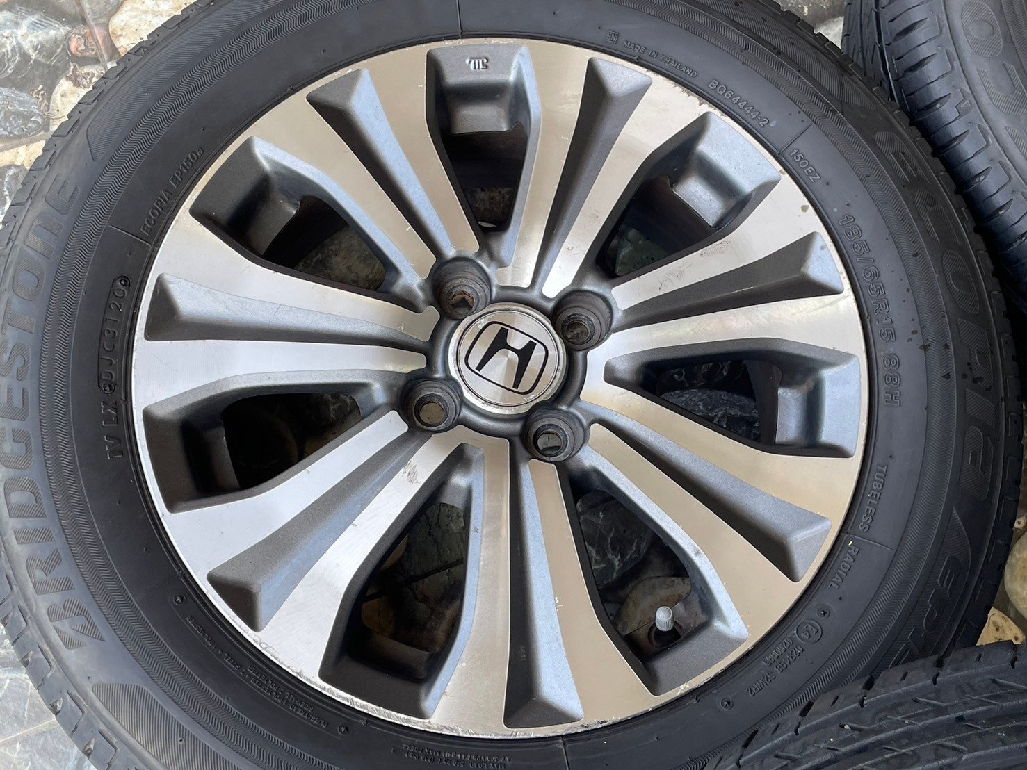 ล้อแม็กซ์เดิม Honda City ขอบ 15 4x100 พร้อมยาง Bridgestone