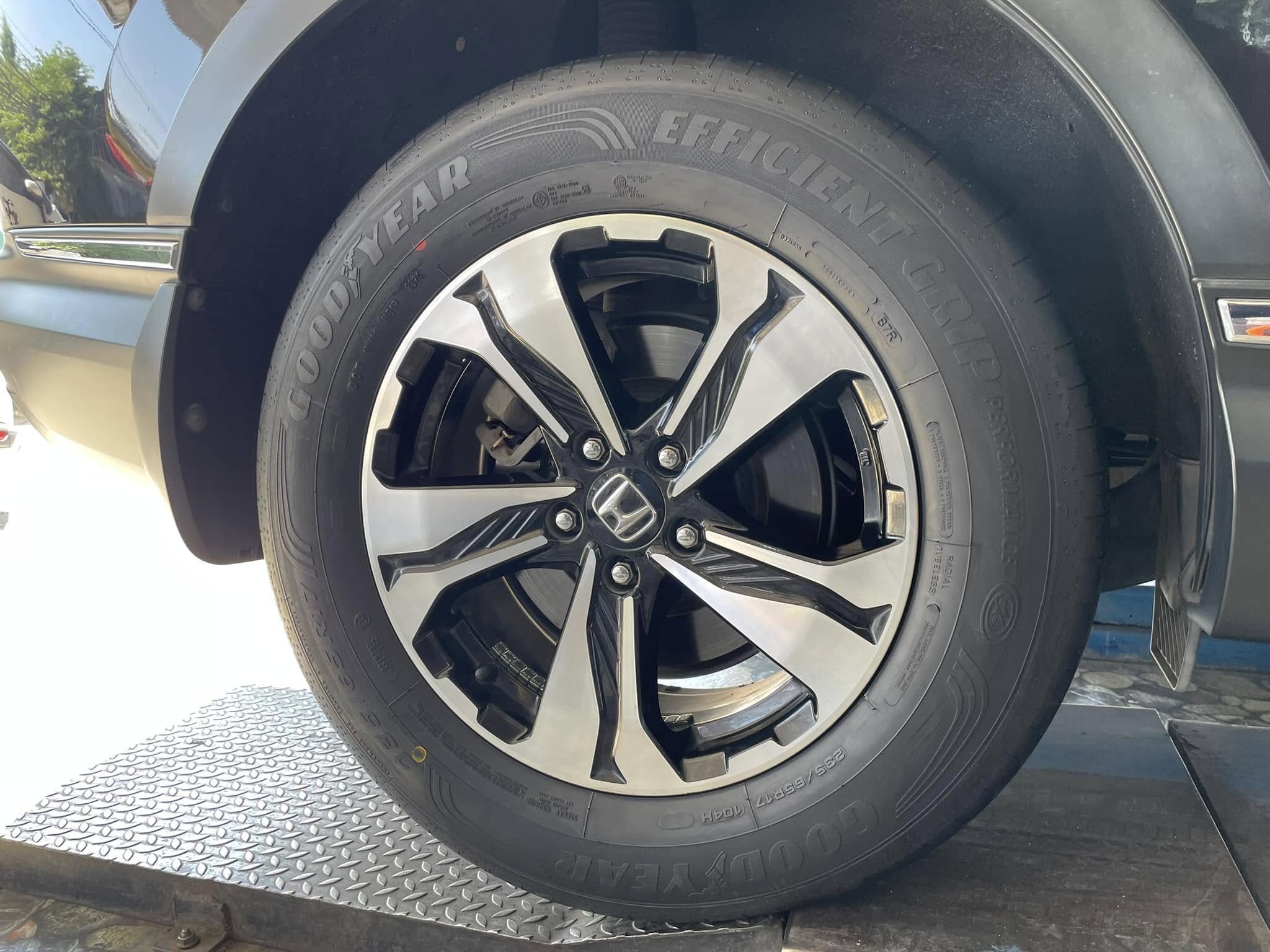 🛞❤️ #HONDA_CRV 🚘เปลี่ยนยาง 🛞🐘#GOODYEAR_EFFICIENTGRIP_235/65R17