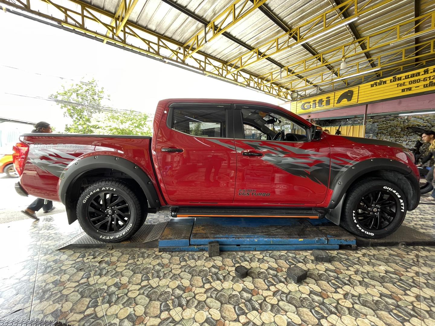 #NISSAN_NAVARA ยางจีที GITI 4x4 AT71 265/60R18