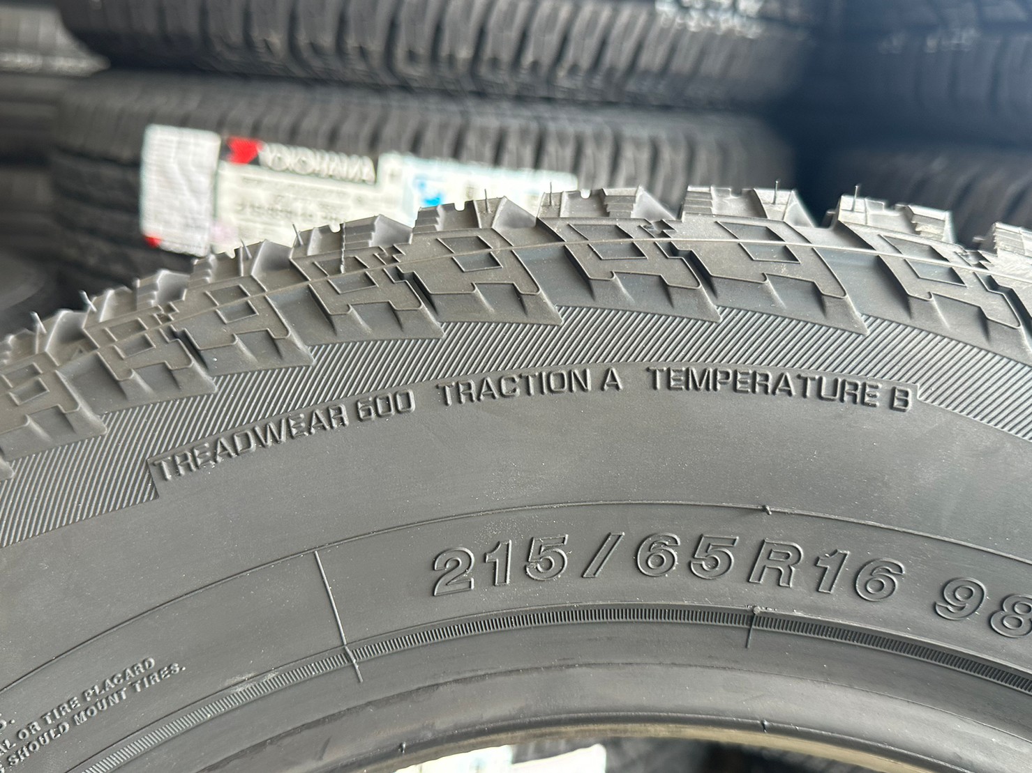 YOKOHAMA GEOLANDAR AT G015 215/65R16 ยางใหม่ปี2023