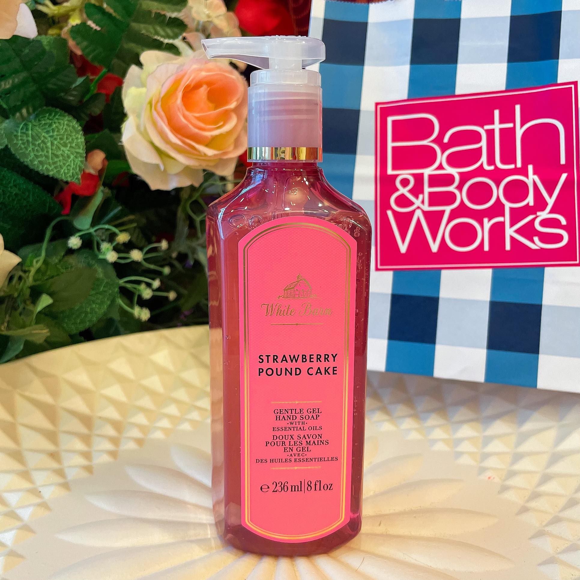 BBW Strawberryเจลล้างมือ 295ml.