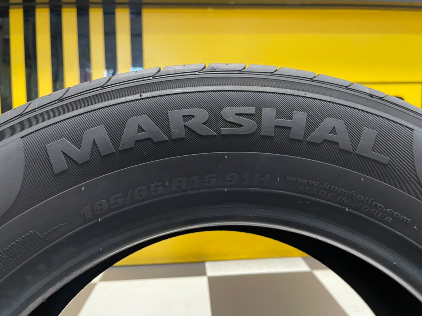 195/65R15 ยาง Marshal MH12