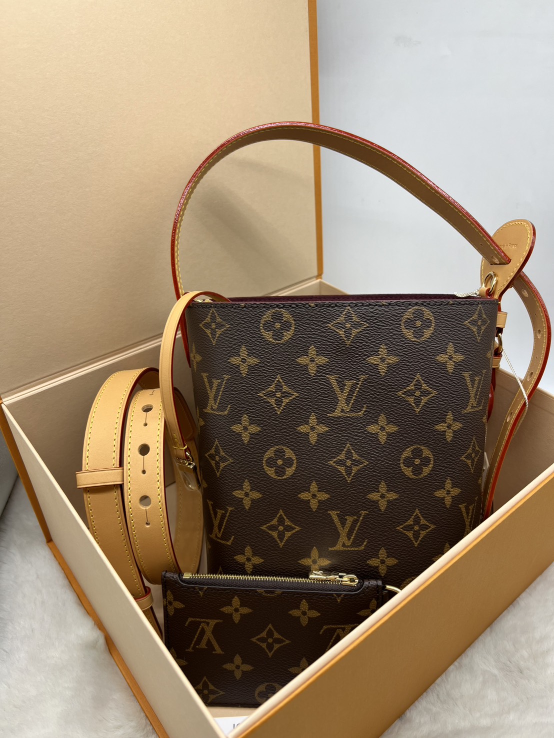 Lv All in BB มือสอง