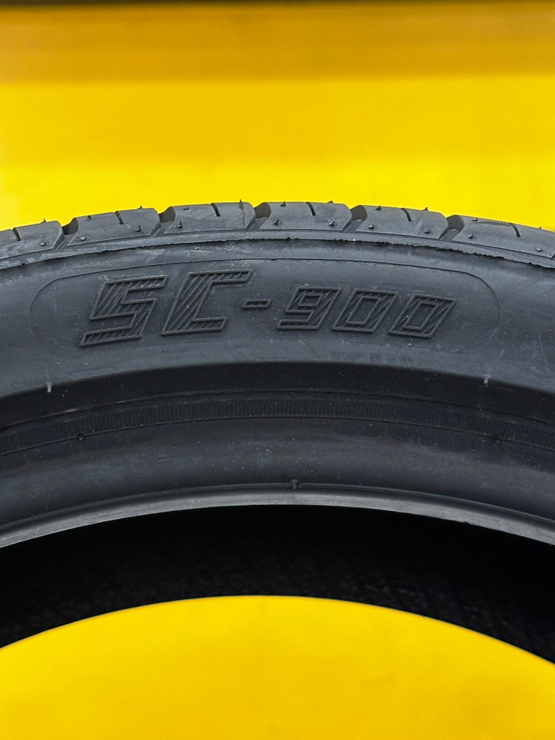 KINTO SC900 225/40R18 ยางใหม่ปี2023