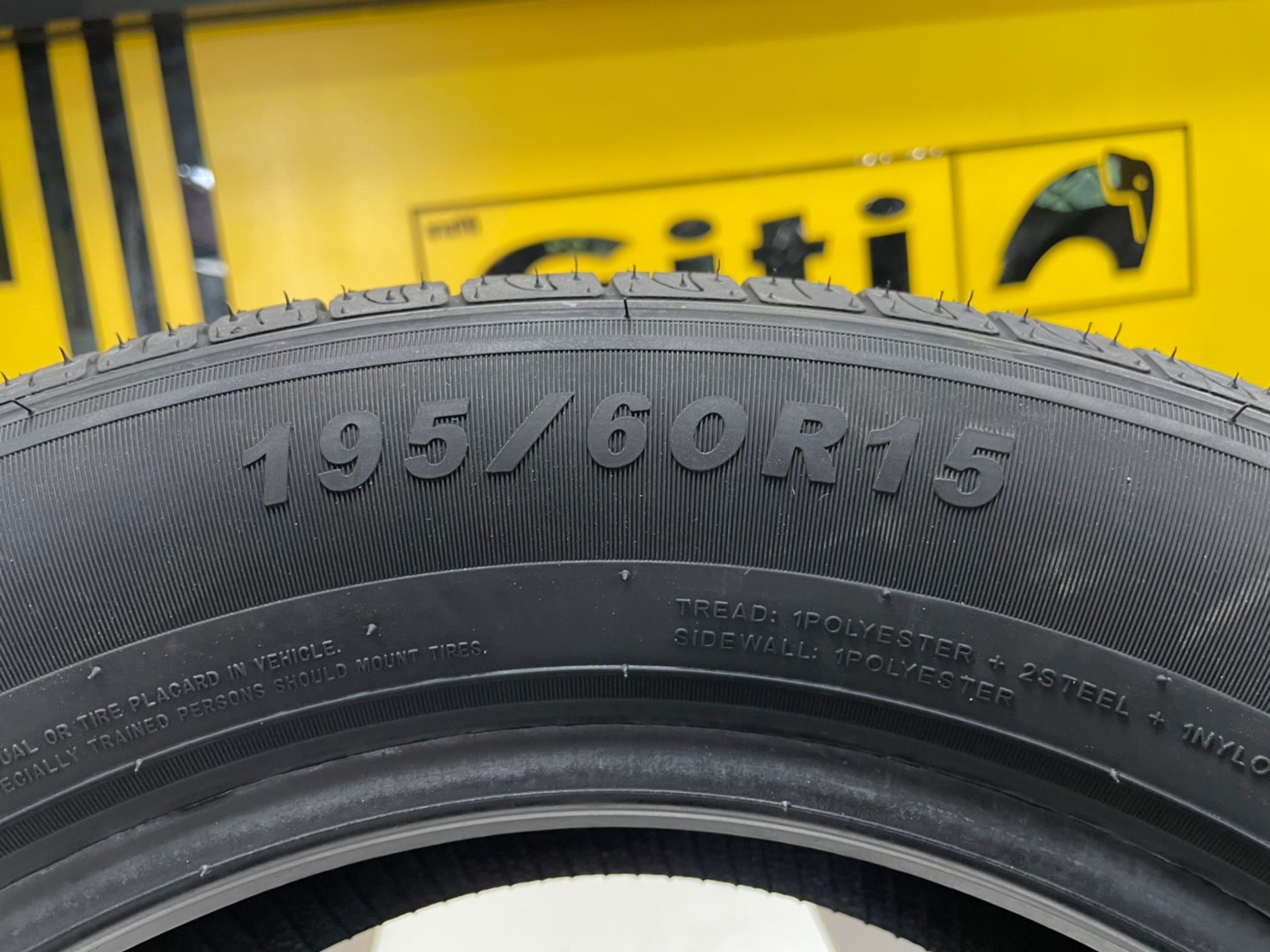 195/60R15 BLACKHAWK ยางใหม่รับประกัน100วันดคลมฟรีทุกกรณี จัดส่งฟรี ติดตั้งฟรี ยางใหม่ปี2022