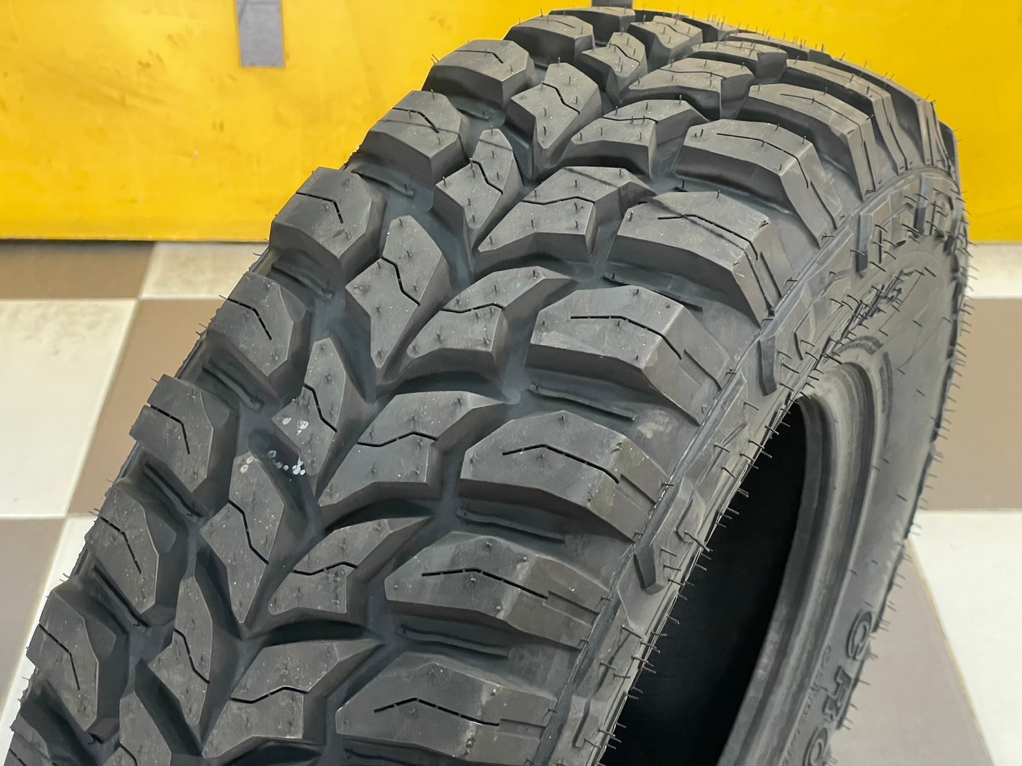 215/75R15 LINGLONG CROSSWIND MT ยางใหม่ปี2024