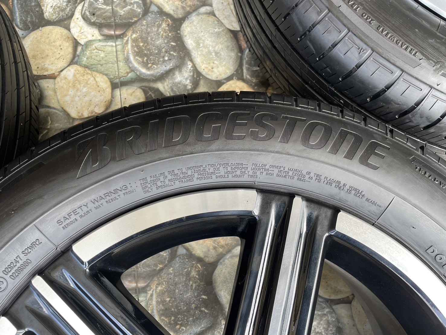 ล้อแม็กป้ายแดง HONDA HR-V ตัวท็อป รุ่นใหม่ล่าสุด ขอบ 17 ดำหน้าเงา สวยกริ๊บ พร้อมยาง #Bridgestone Alenza H/L33 215/50R17 ยางปี2024