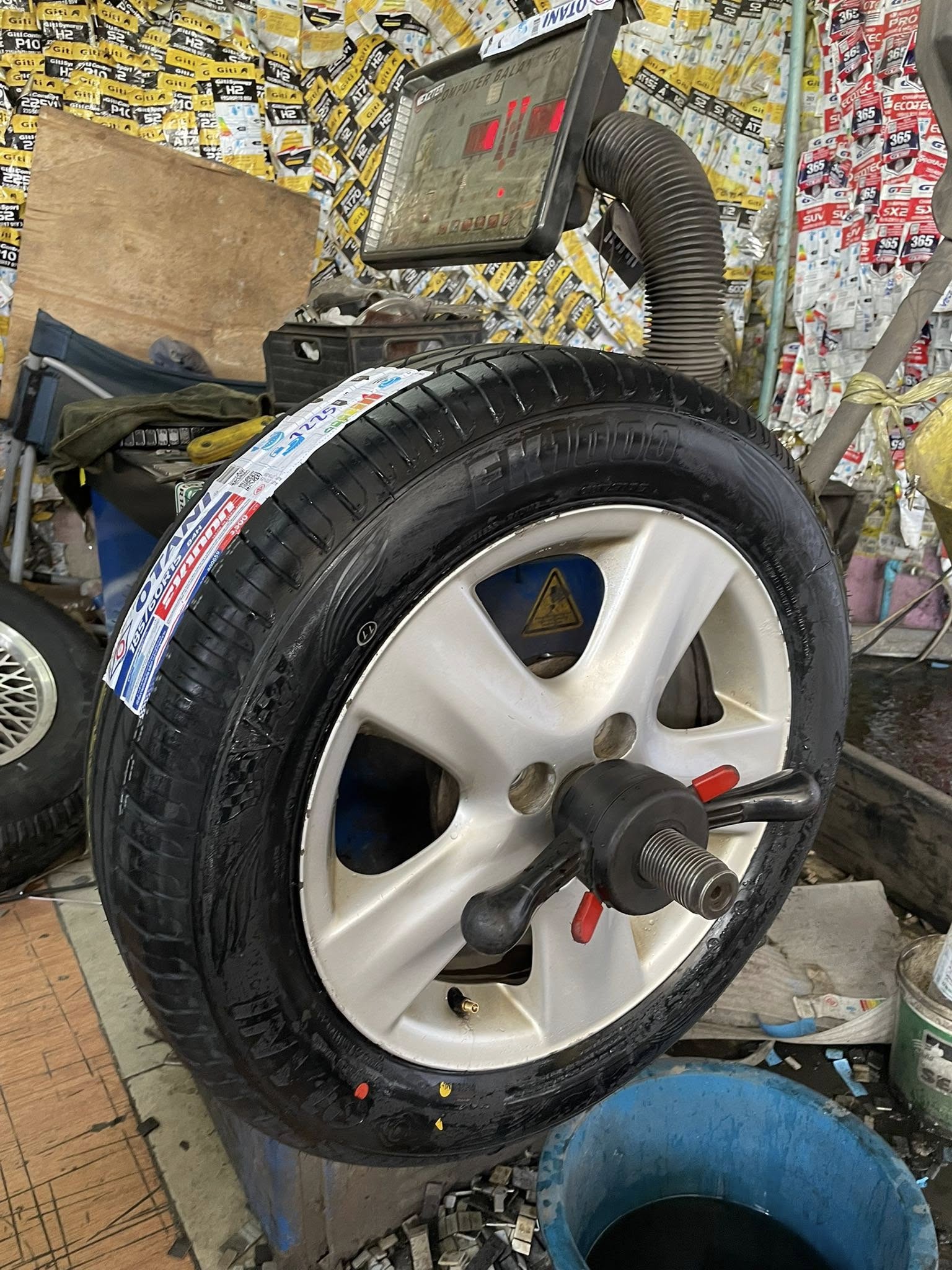 #TOYOTA_YARIS 🚘เปลี่ยนยาง🛞🐘#OTANI_EK1000_185/60R15