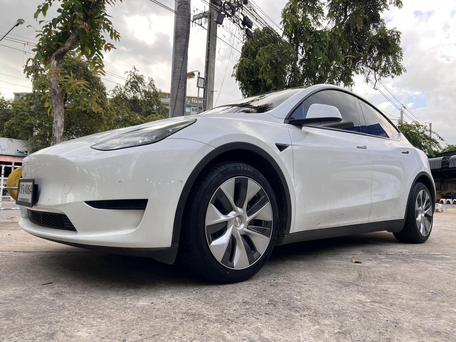 #Tesla_Model3🚗 #ยางรถไฟฟ้า 🛞 ￼#OTANI #KN1000 255/45R19