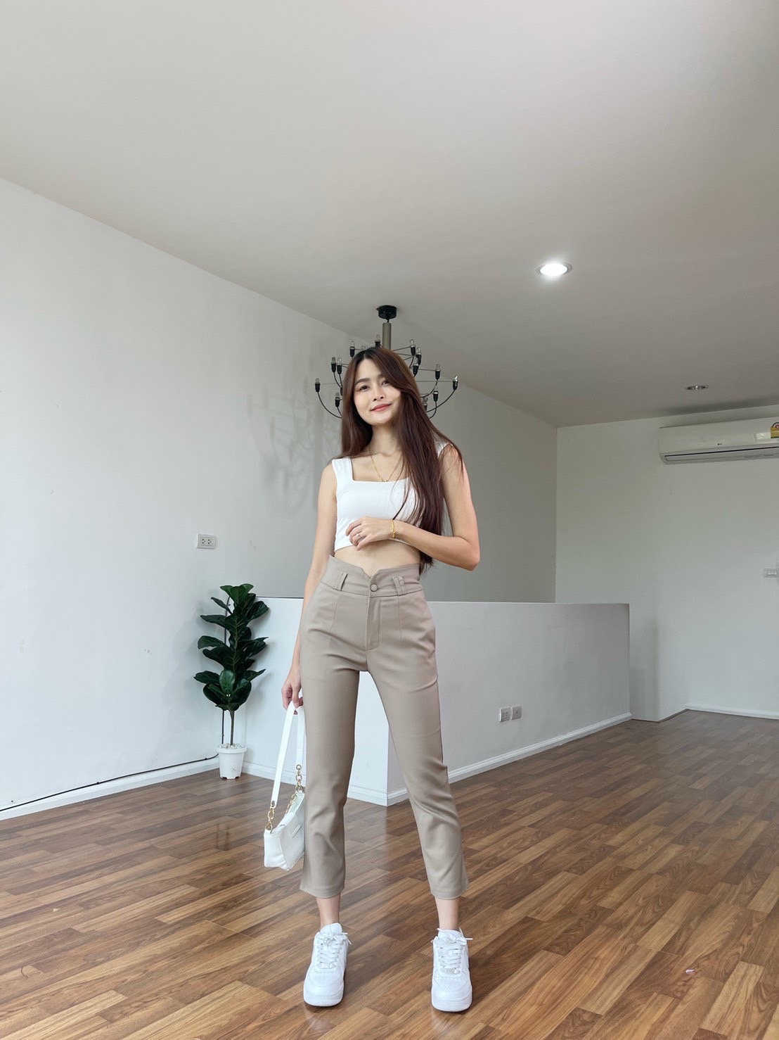 กางเกงขายาวผู้หญิงเอวสูง 7 ส่วน ซิปข้าง เอววี ผ้าดับเบิ้ลซาติน ยืด หนา นิ่ม สวย ซิปหน้า แต่งหูเข็มขัด