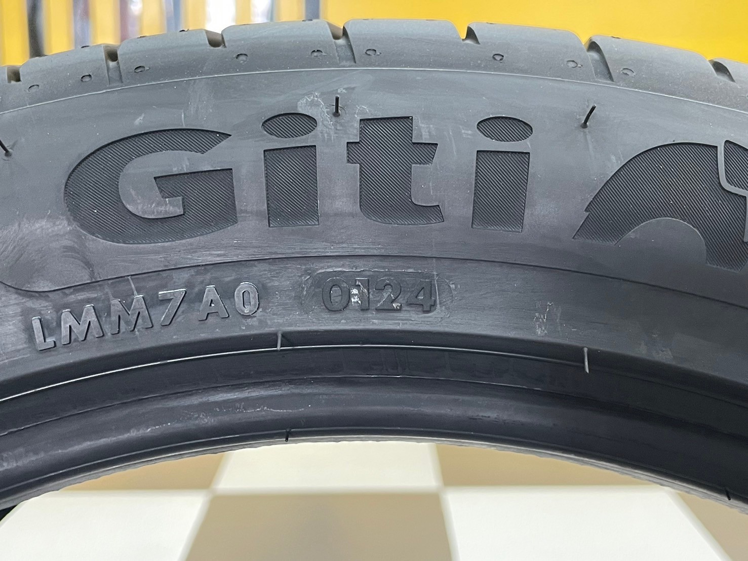 GITI SPORT S2 235/45R18 ยางใหม่ปี2024