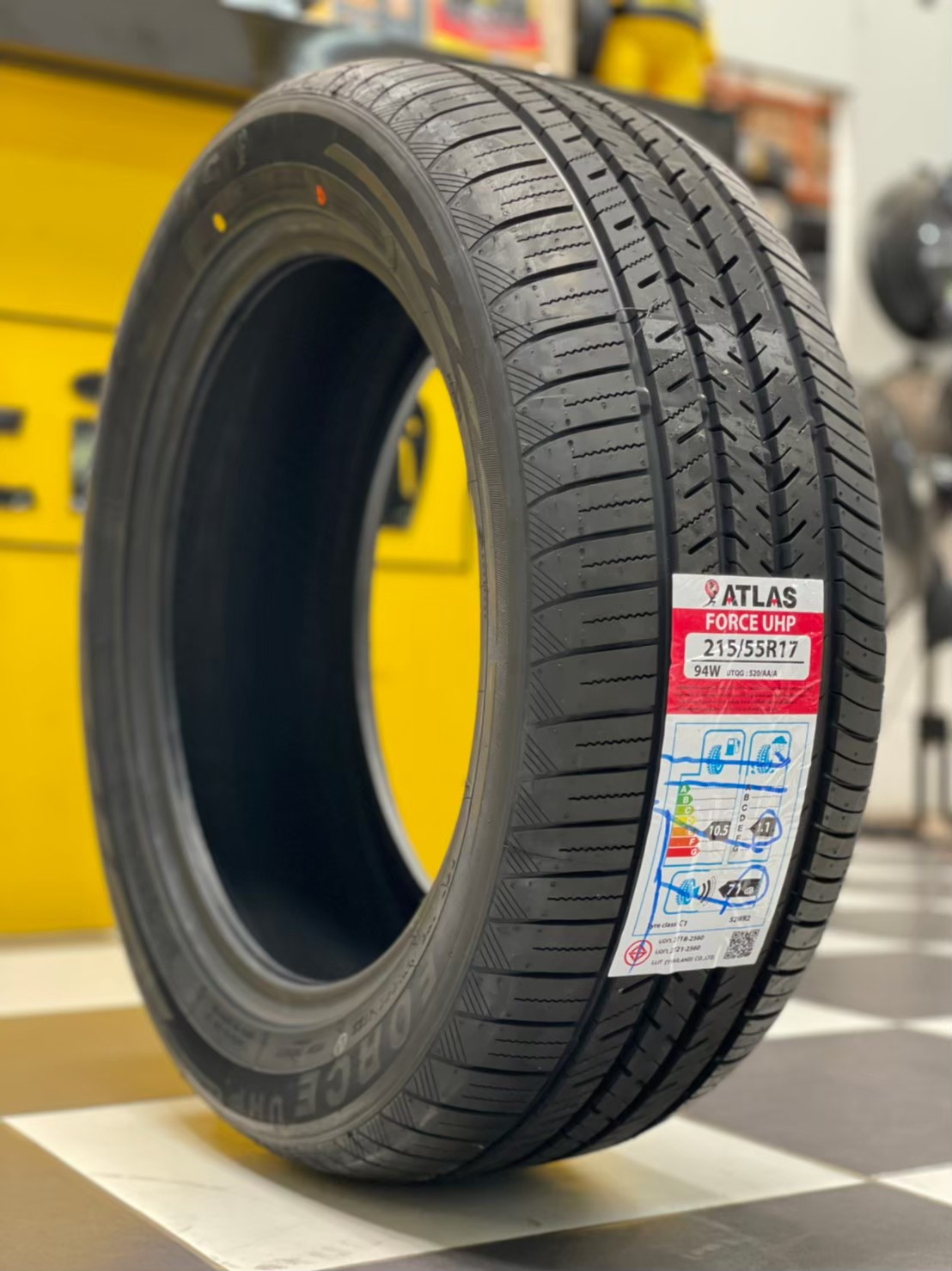 #ATLAS FORCE UHP 215/55R17 ยางใหม่ปี 2022
