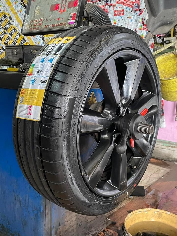 🚗#MINI_COOPER S COUNTRYMAN เลือกเปลี่ยนยาง 🛞 🛞#ยางจีที #ยางสปอร์ตสมรรถนะการขับขี่สูง 🛞 🛞#Giti_SportS2 225/45R18🛞