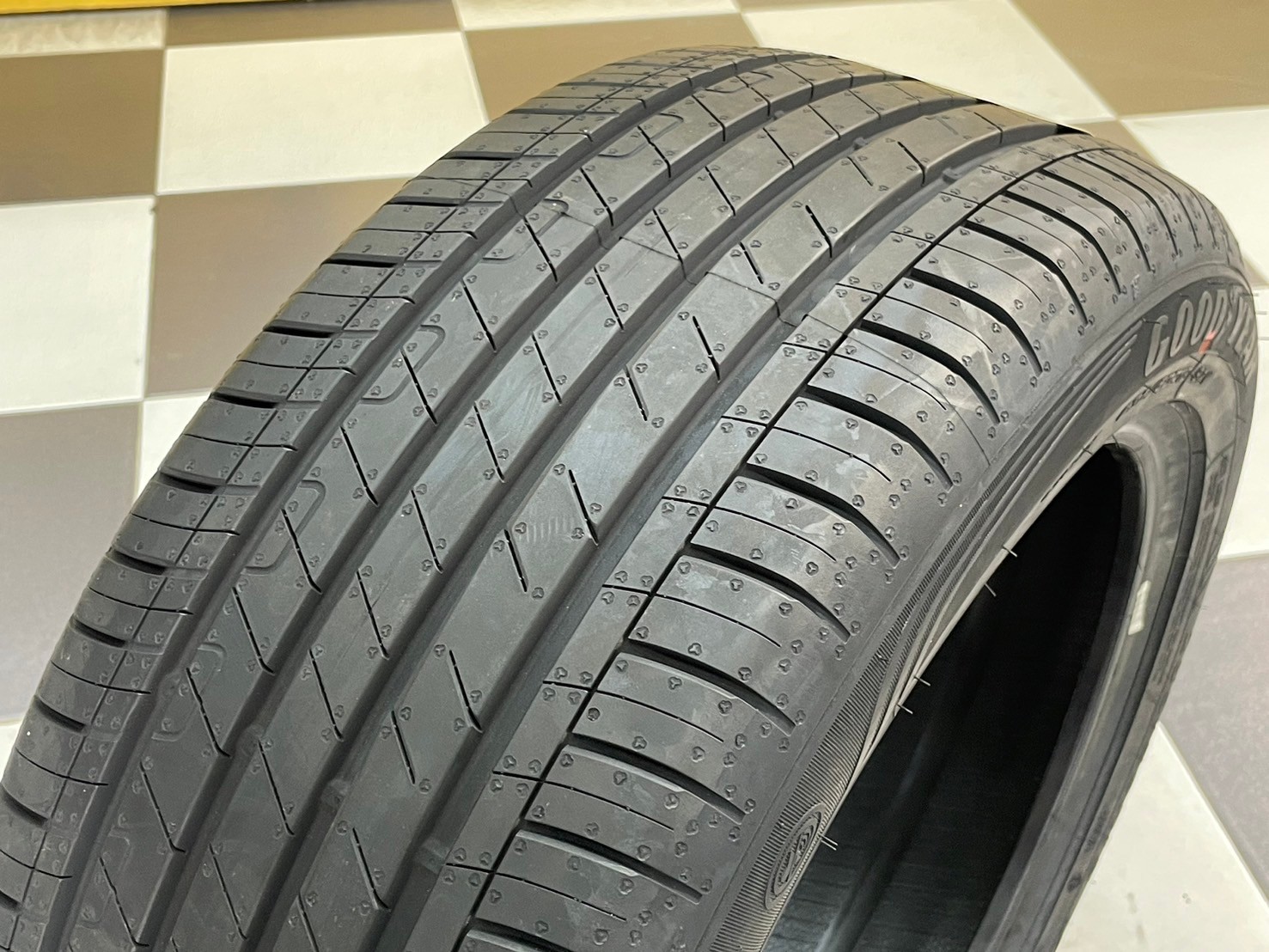 ยางใหม่ 235/50R18 #Goodyear EfficientGrip Performance SUV ยางใหม่ปี2024