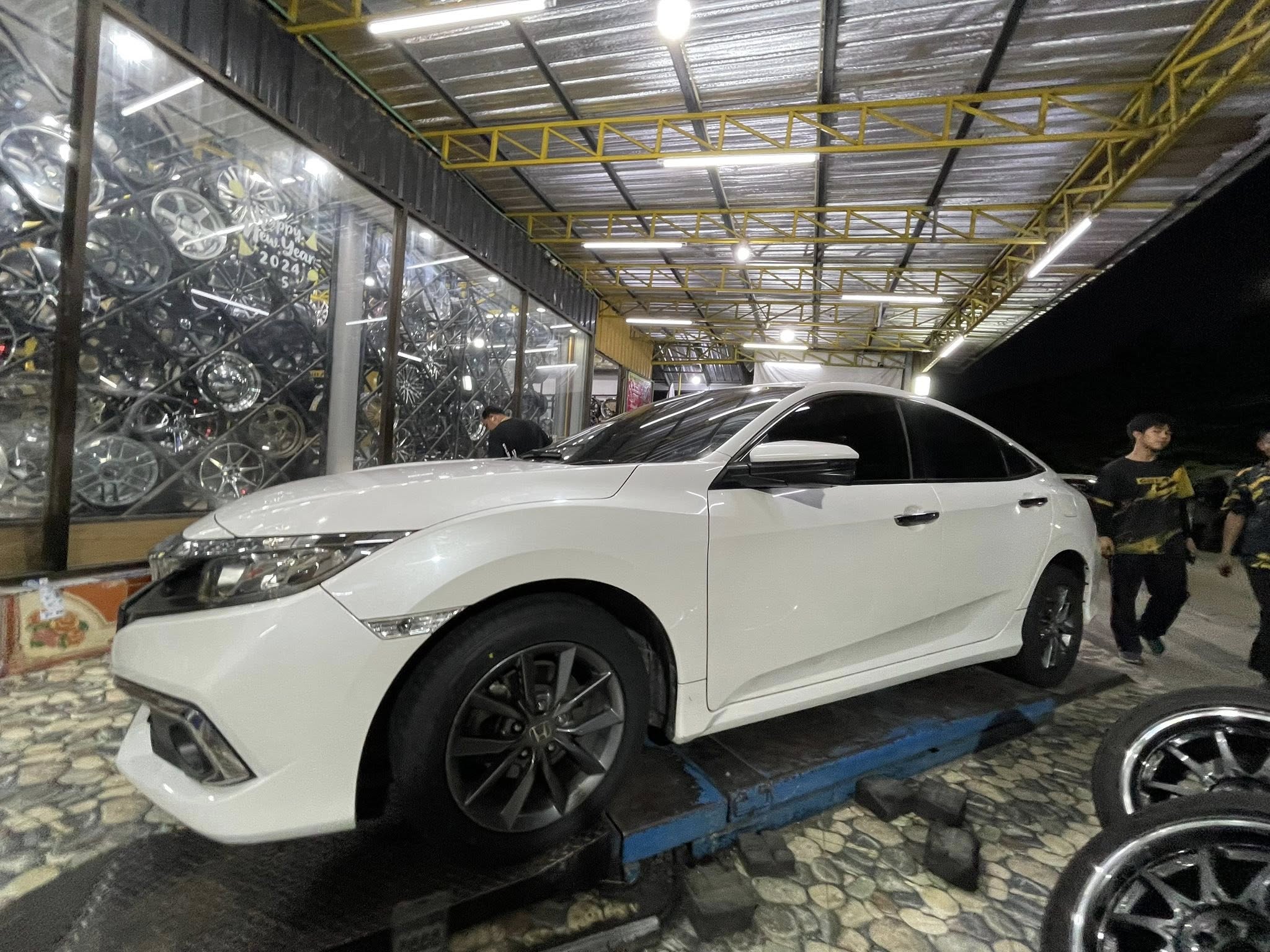 HONDA_CIVIC 🚘เปลี่ยนยาง ยางนุ่มเงียบราคาสบายกระเป๋า🛞🐘#BLACKHAWK_HU71_205/55R16