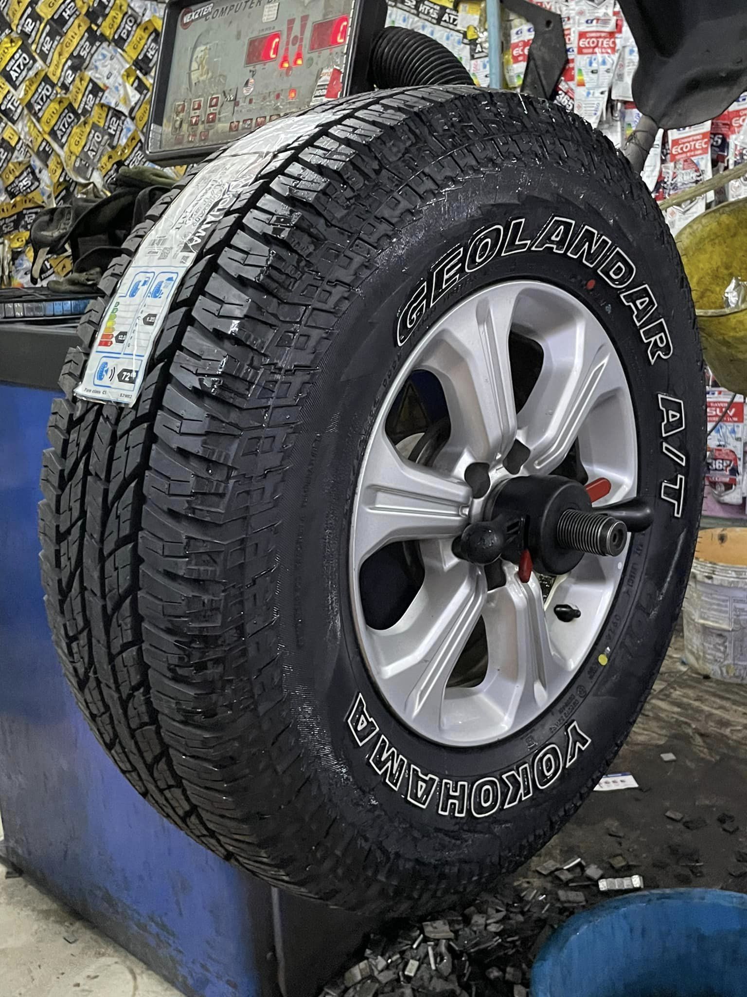🚘#Nissan_Navara🚘 🛞ยางใหม่ YOKOHAMA GEOLANDAR A/T G015 265/70R16 ยางใหม่ปี2024 ยางตัวหนังสือสีขาว