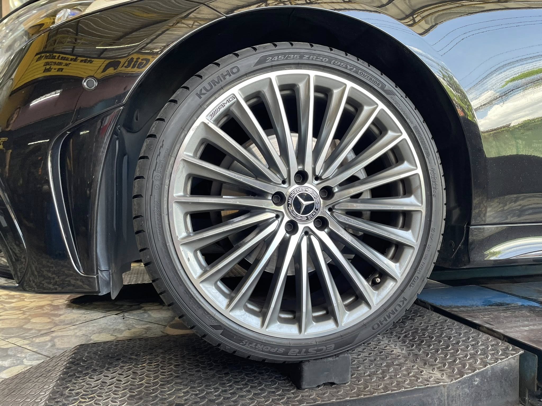 BENZ_CLS220d🚘เปลี่ยนยาง 🛞🐘#KUMHO_EcstaSport-S_245/35R20 ❤️ 🛞#KUMHO_EcstaSport-S_275/30R20