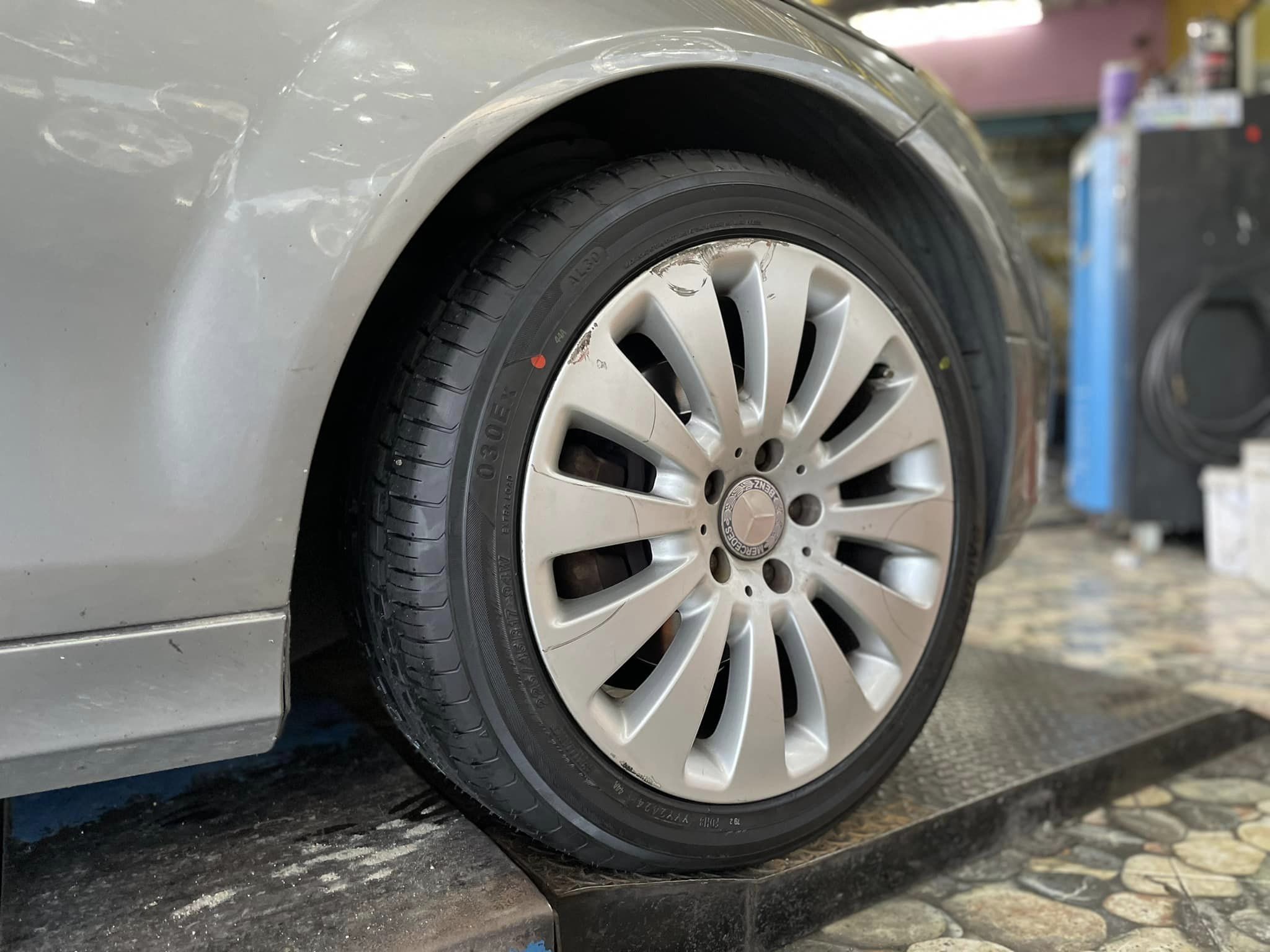 🛞❤️ #BENZ_C200 🚘เปลี่ยนยาง 💫 🛞🐘#ALLIANCE_030EX_225/45R17 ❤️ 🛞 #บริการตั้งศูนย์🛞