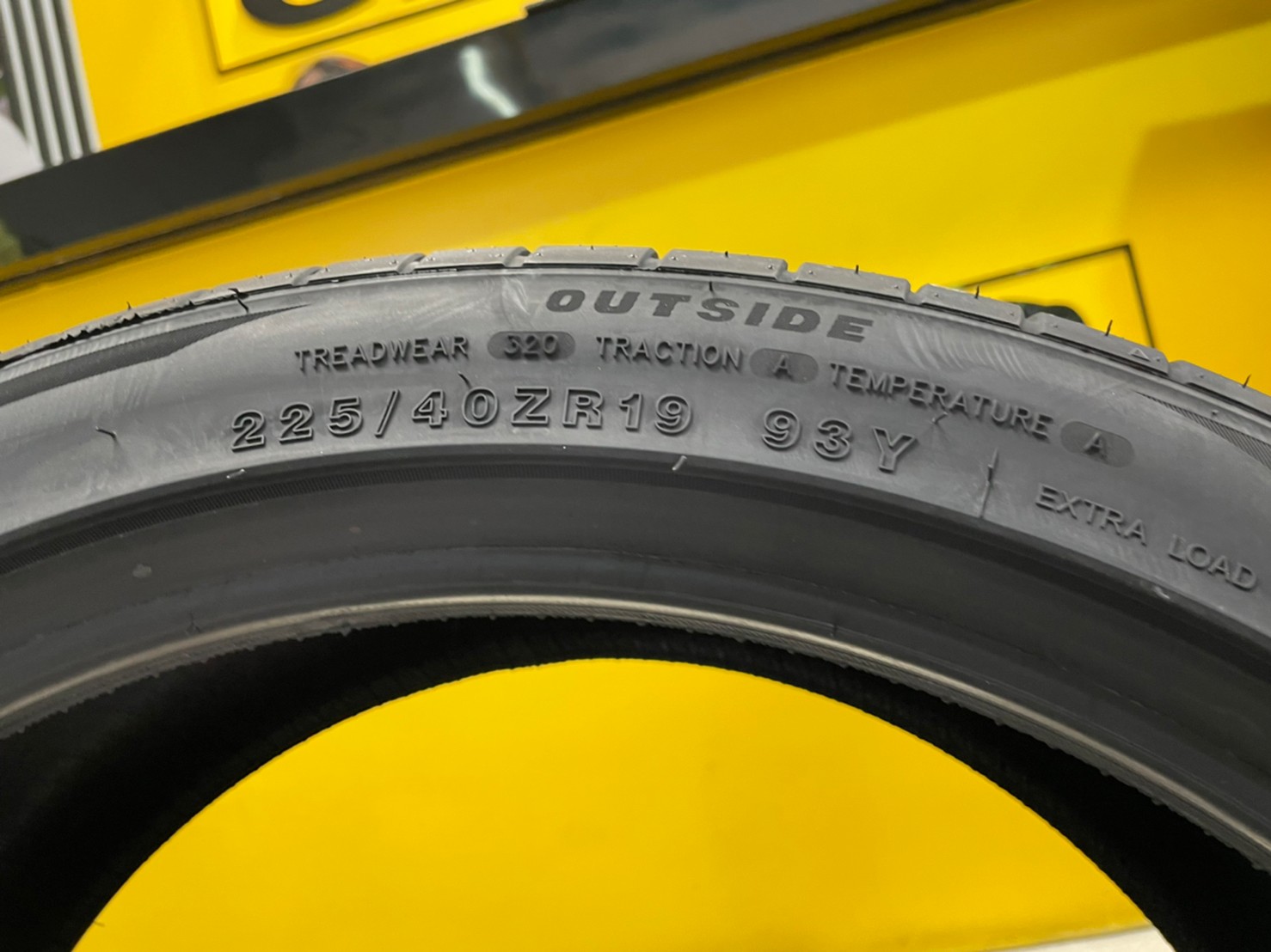 ยางMINERVA F205 225/40R19 ยางสปอร์ตคุณภาพดี สมรรถนะการขับขี่สูงนุ่มเงียบ ยางใหม่2022