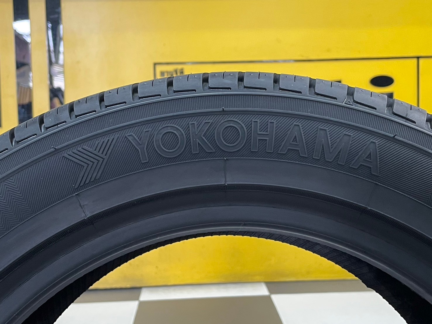 ยางใหม่โยโกฮาม่า YOKOHAMA A.Drive AA01 195/55R15 ยางใหม่ปี2024