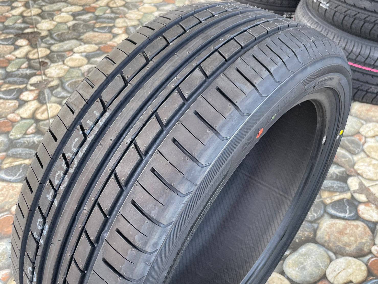 215/45R17 ALLIANCE AL30 By YOKOHAMA ยางใหม่ปี2023