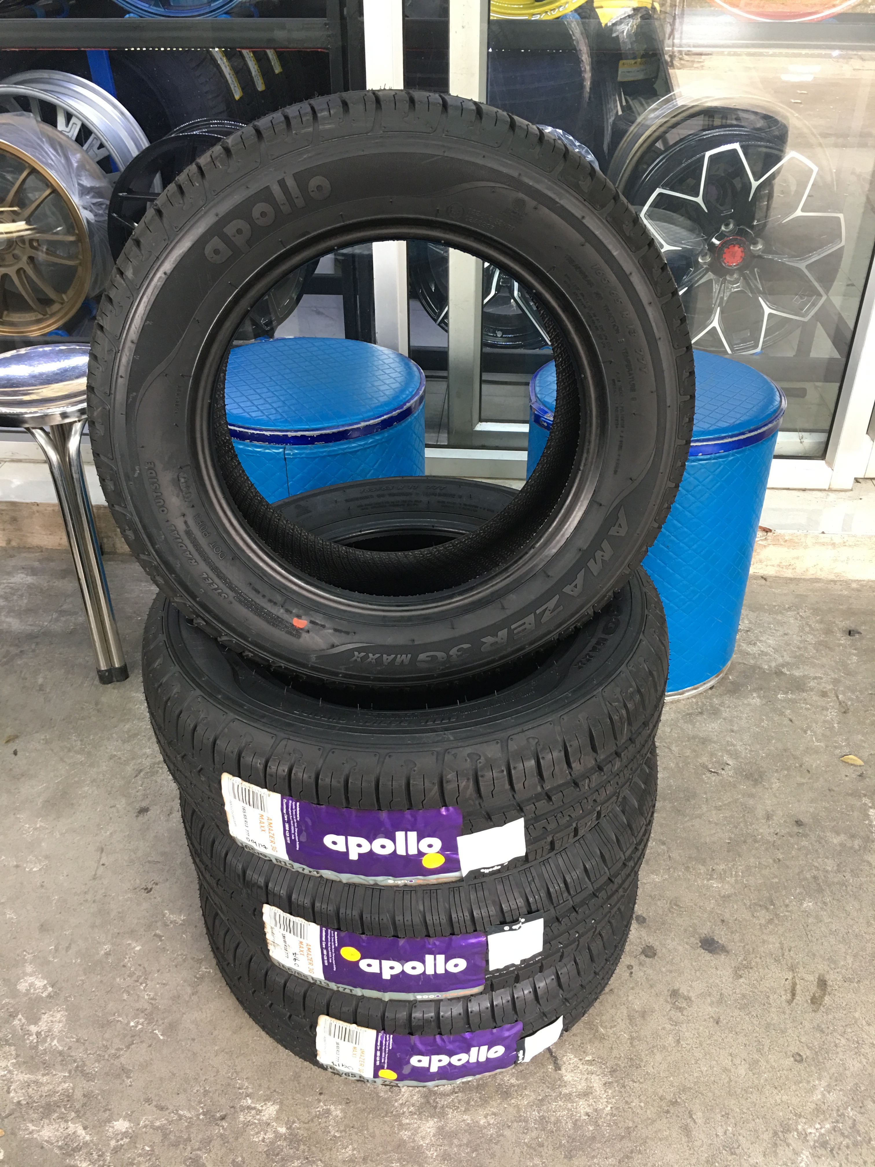 ยางใหม่ Apollo Amazer 3G Maxx ยางปี17 เส้น1,350 บาท