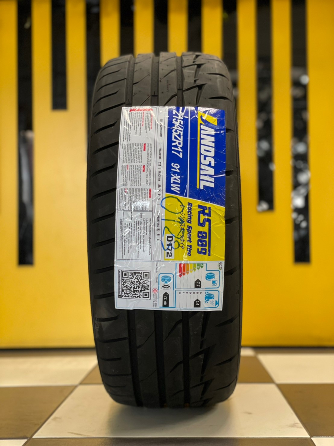 ยางสปอร์ตลายซิ่ง คุณภาพดี Lansail RS009 215/45R17ยางใหม่ปี2023