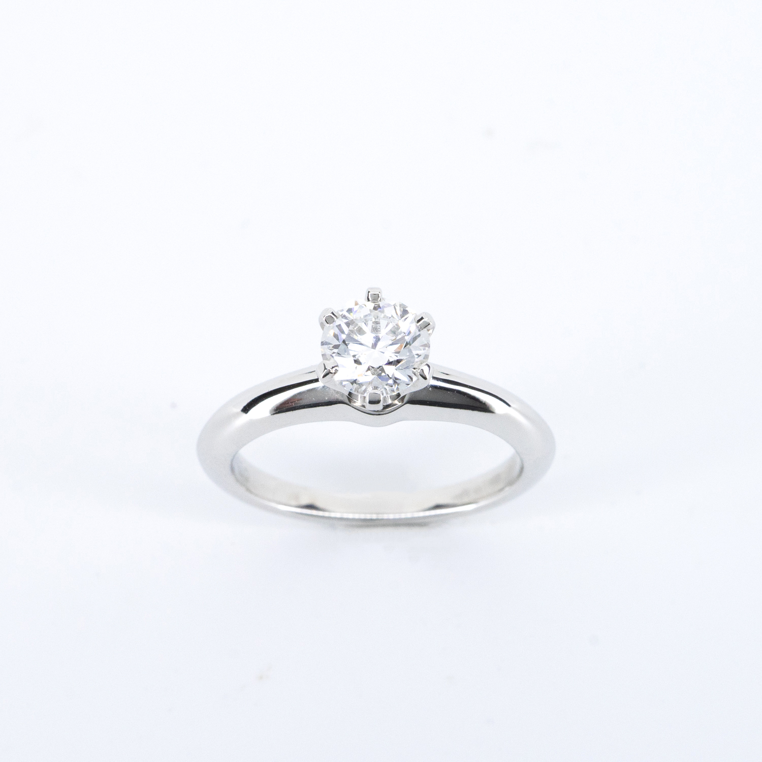 แหวน Tiffany & Co. The Tiffany Setting Solitaire ring Platinum950 with 0.68carat E VS1 diamond ไซส์ 50# (Used) +กล่องและใบเซอร์